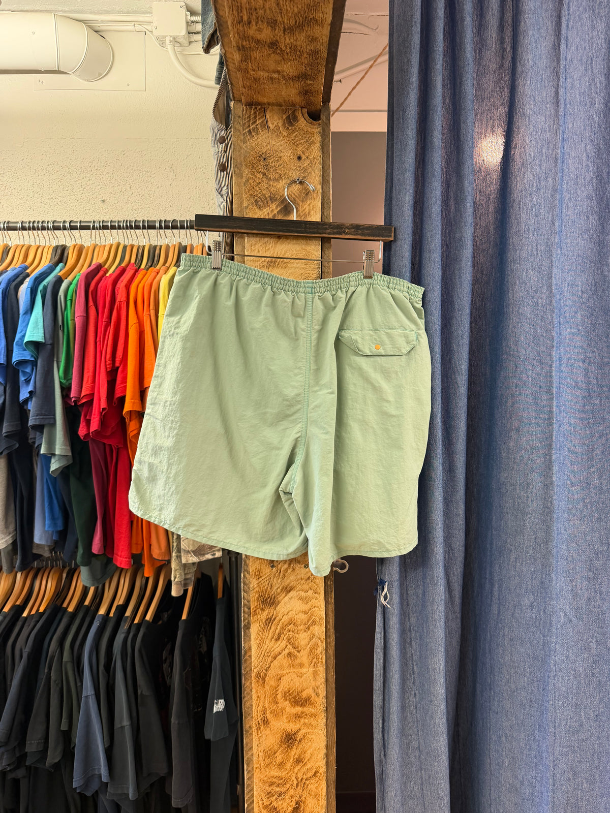 Vintage Patagonia mint shorts - XL
