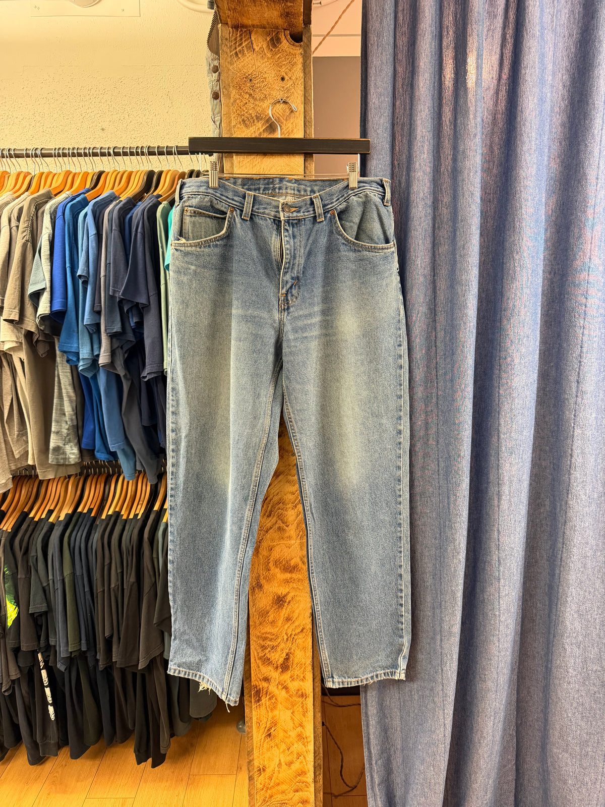 Vintage Levi’s blue baggy jeans - 34