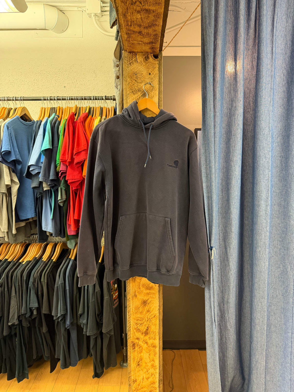 Vintage Carhartt navy hoodie - M