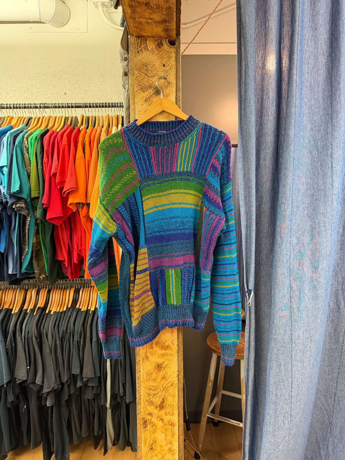 Vintage multicoloured knitted sweater - L