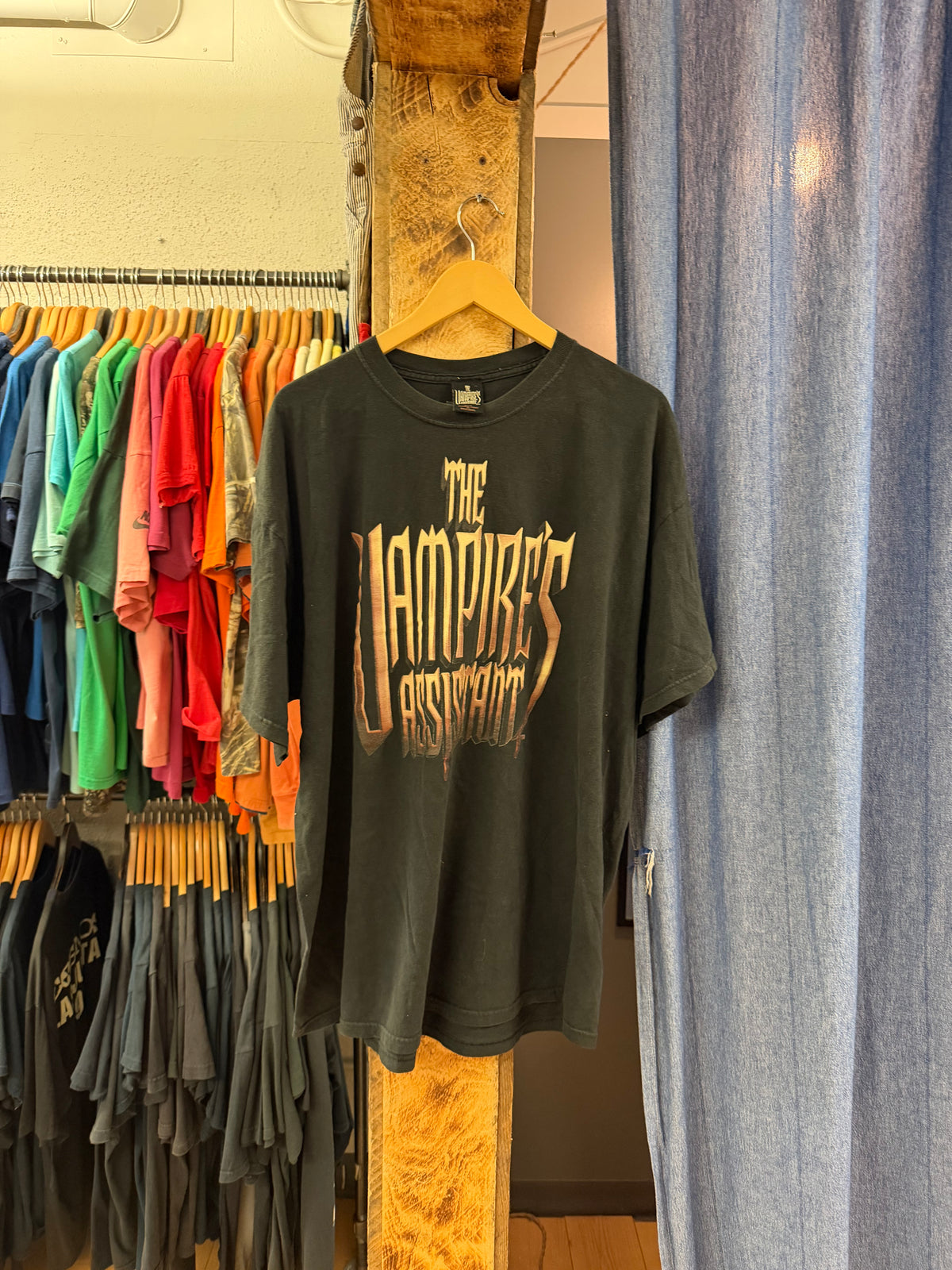 Vintage “the vampires assistant” graphic t-shirt - XXL