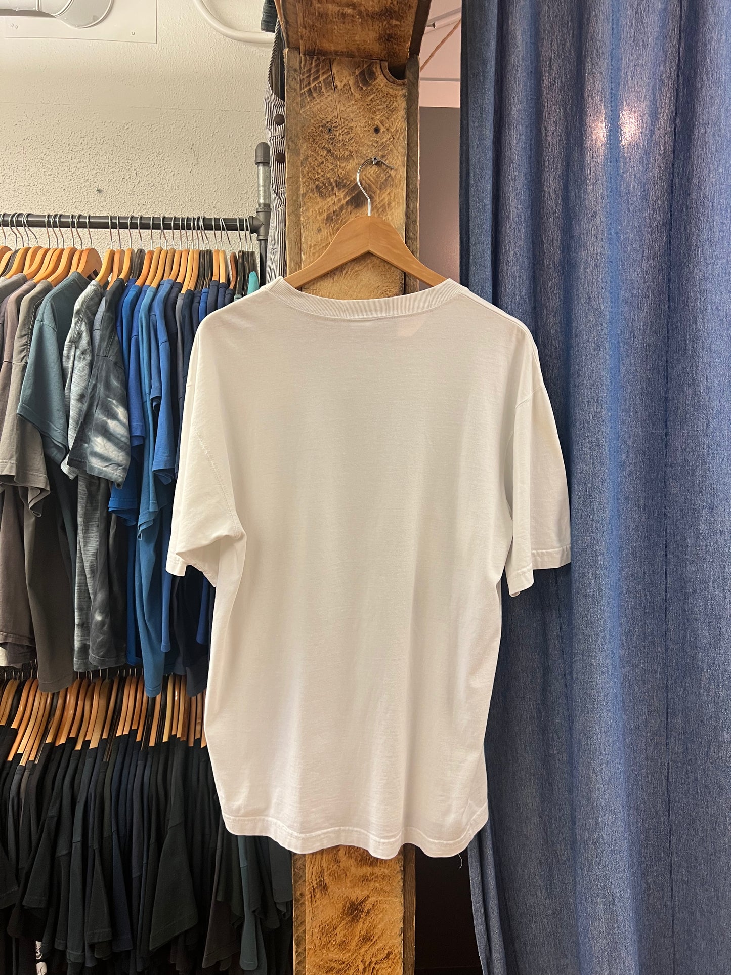 Vintage Alaskan white sheep white graphic T-shirt - m