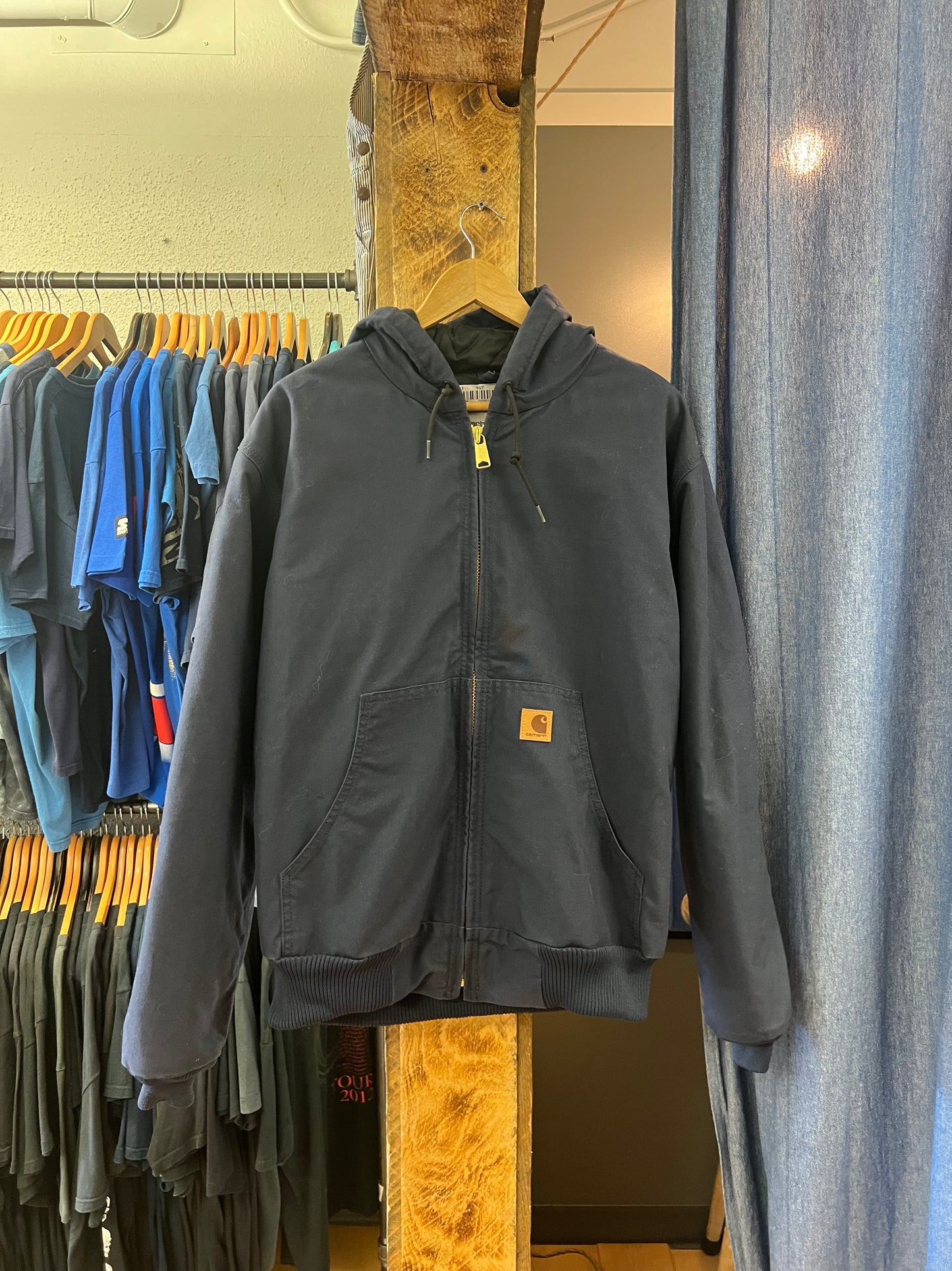 Vintage Carhartt workwear navy hoodie - L