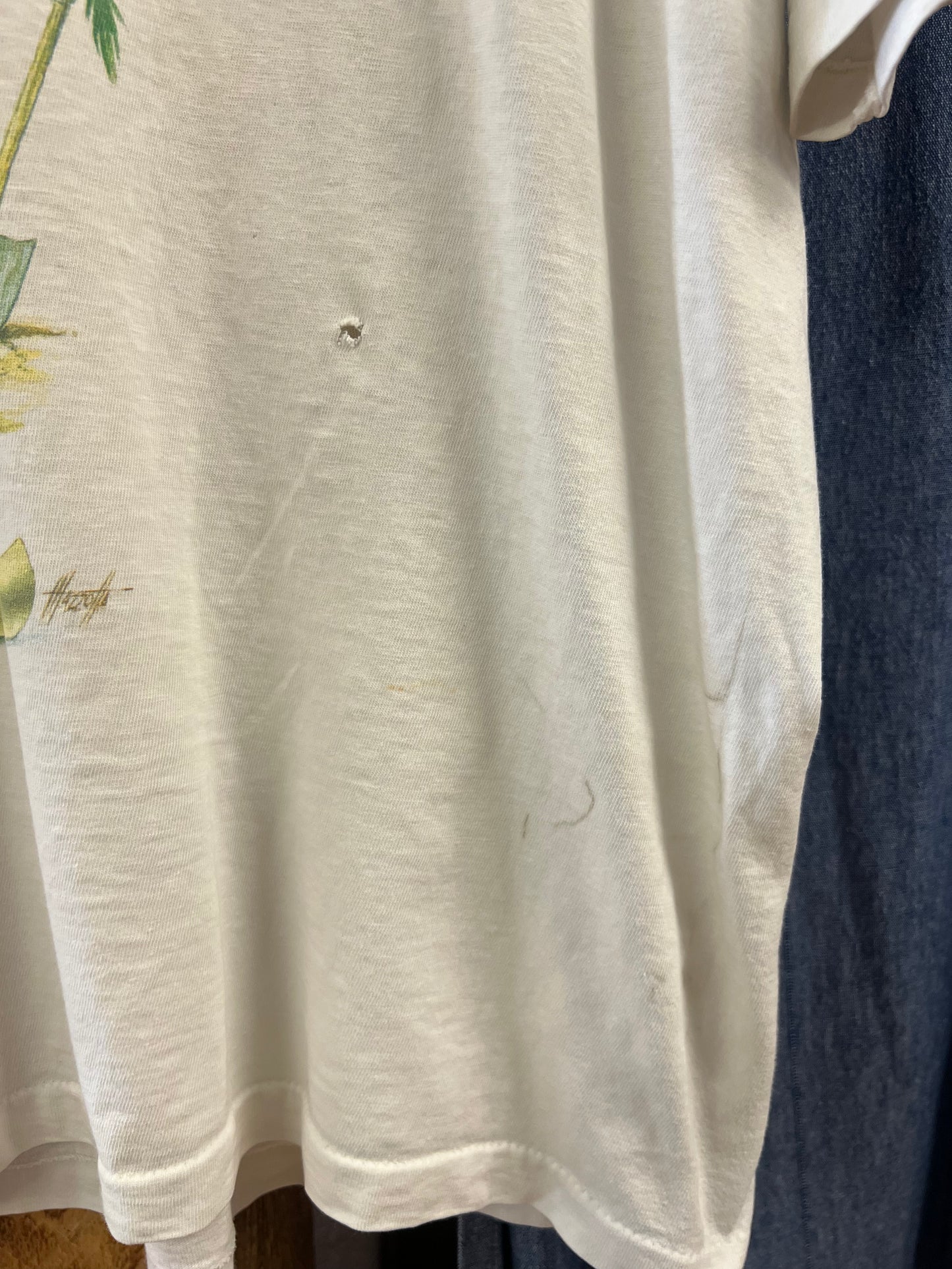 Vintage parrots of the Caribbean white graphic T-shirt - XL