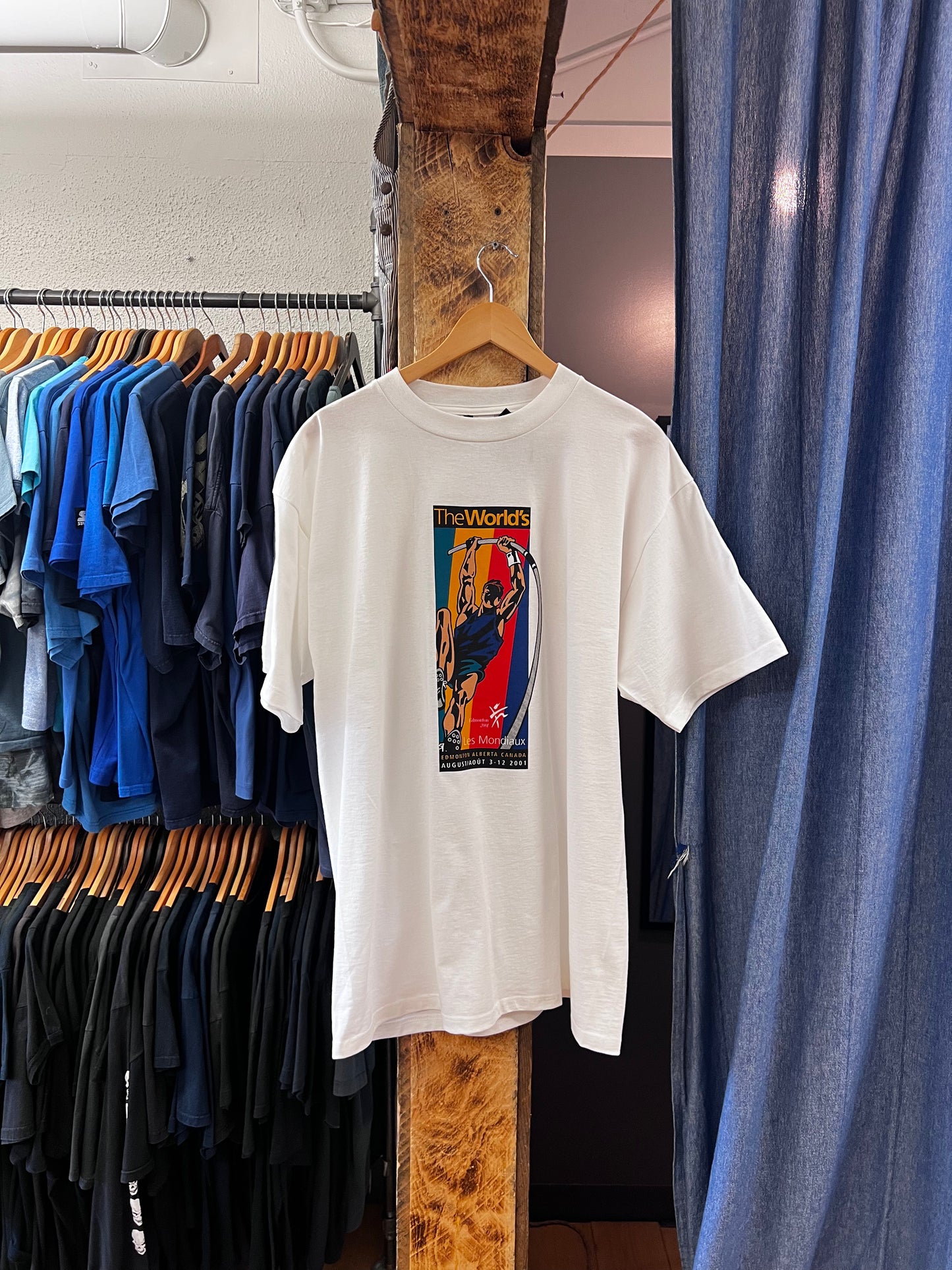 Vintage 2001 theworld’s white graphic T-shirt - XL