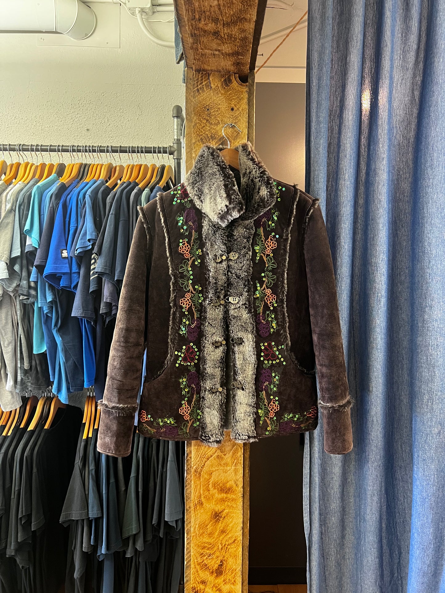 Vintage floral embellished dark brown jacket - m
