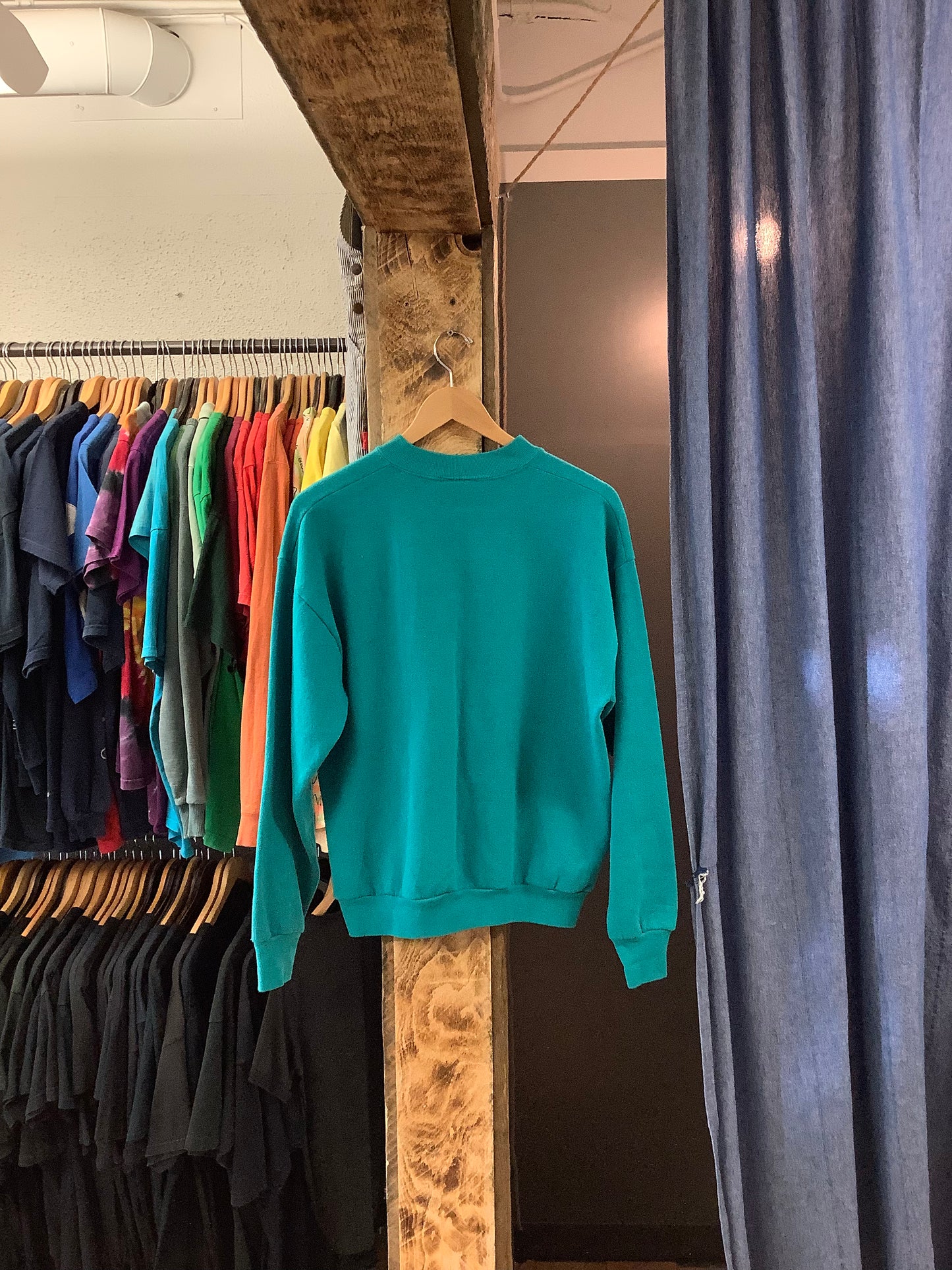 Vintage Fruit Of the loom teal crewneck - l