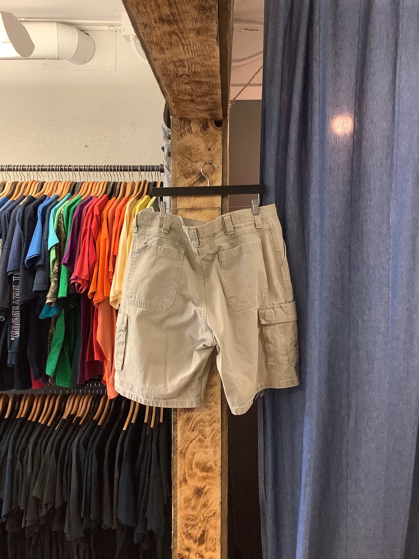Vintage Wrangler Khaki Cargo Shorts - 38