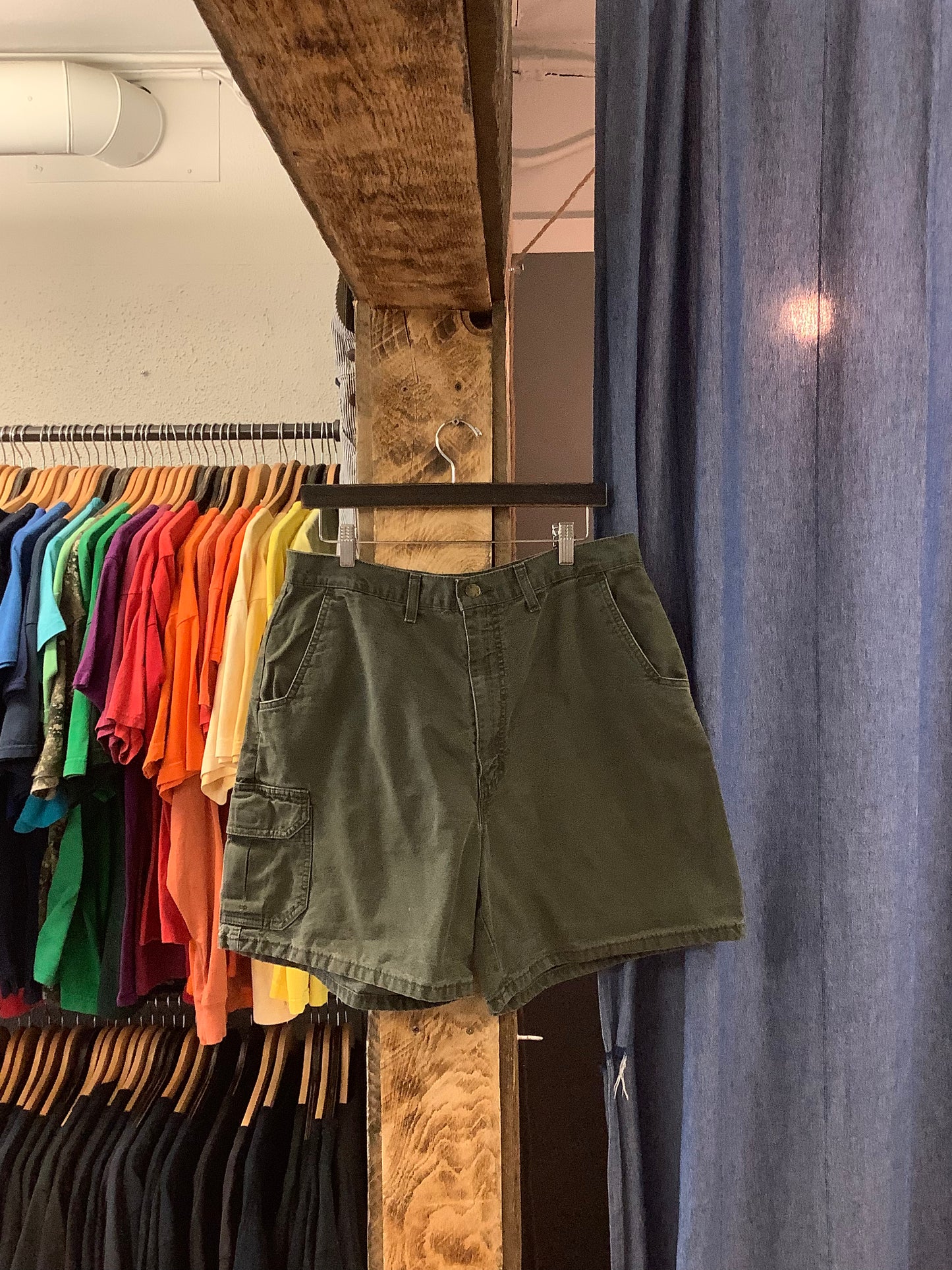 Vintage Olive Cargo Shorts - 34