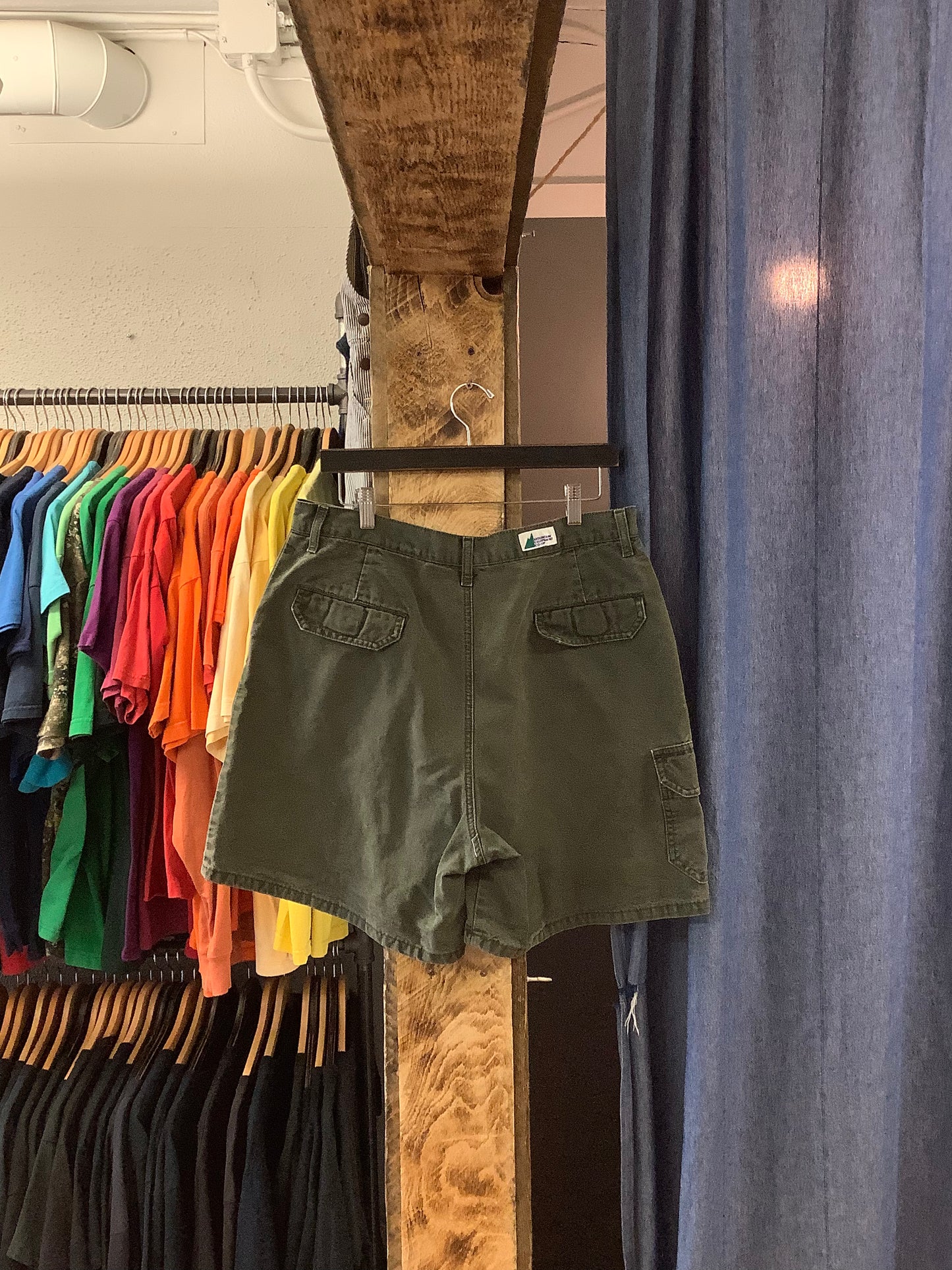 Vintage Olive Cargo Shorts - 34