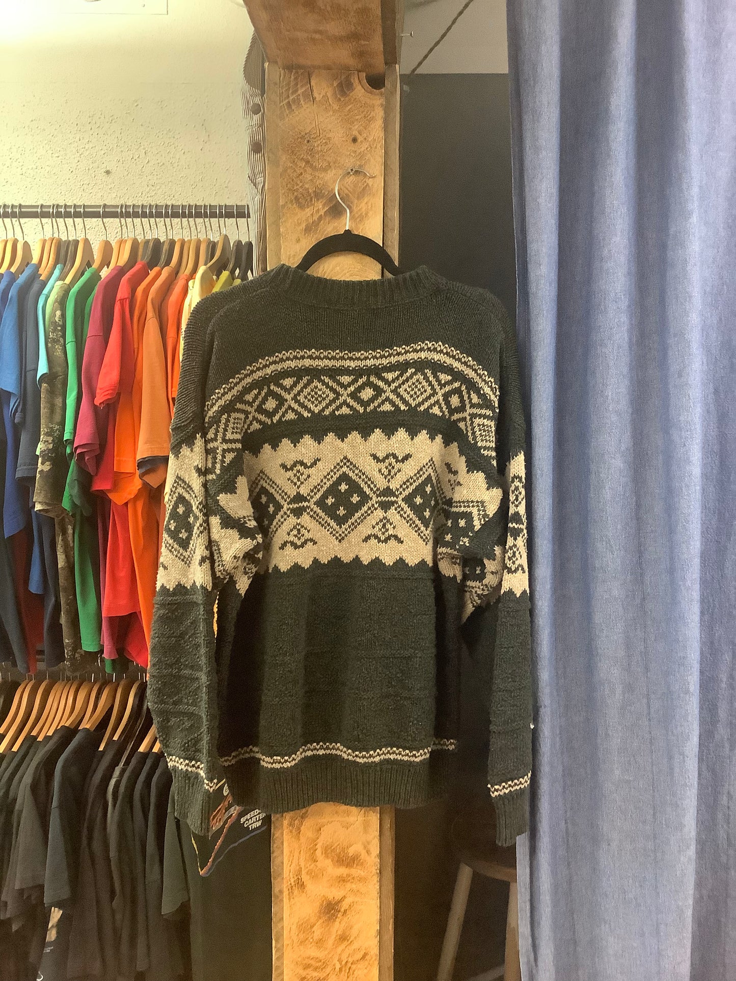 Vintage patterned green knitted sweater - XL
