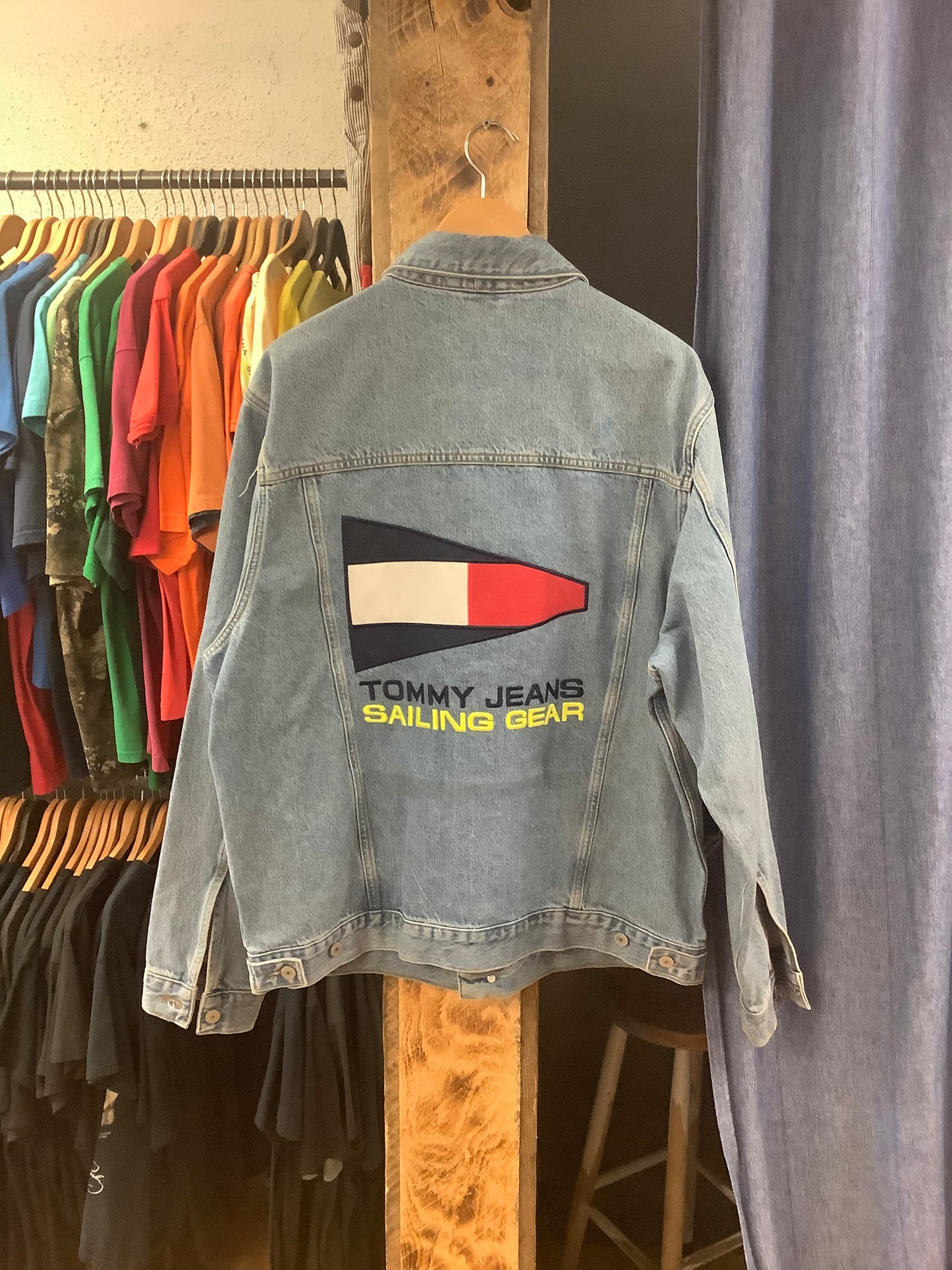 Vintage Tommy Hilfiger denim jacket - XL