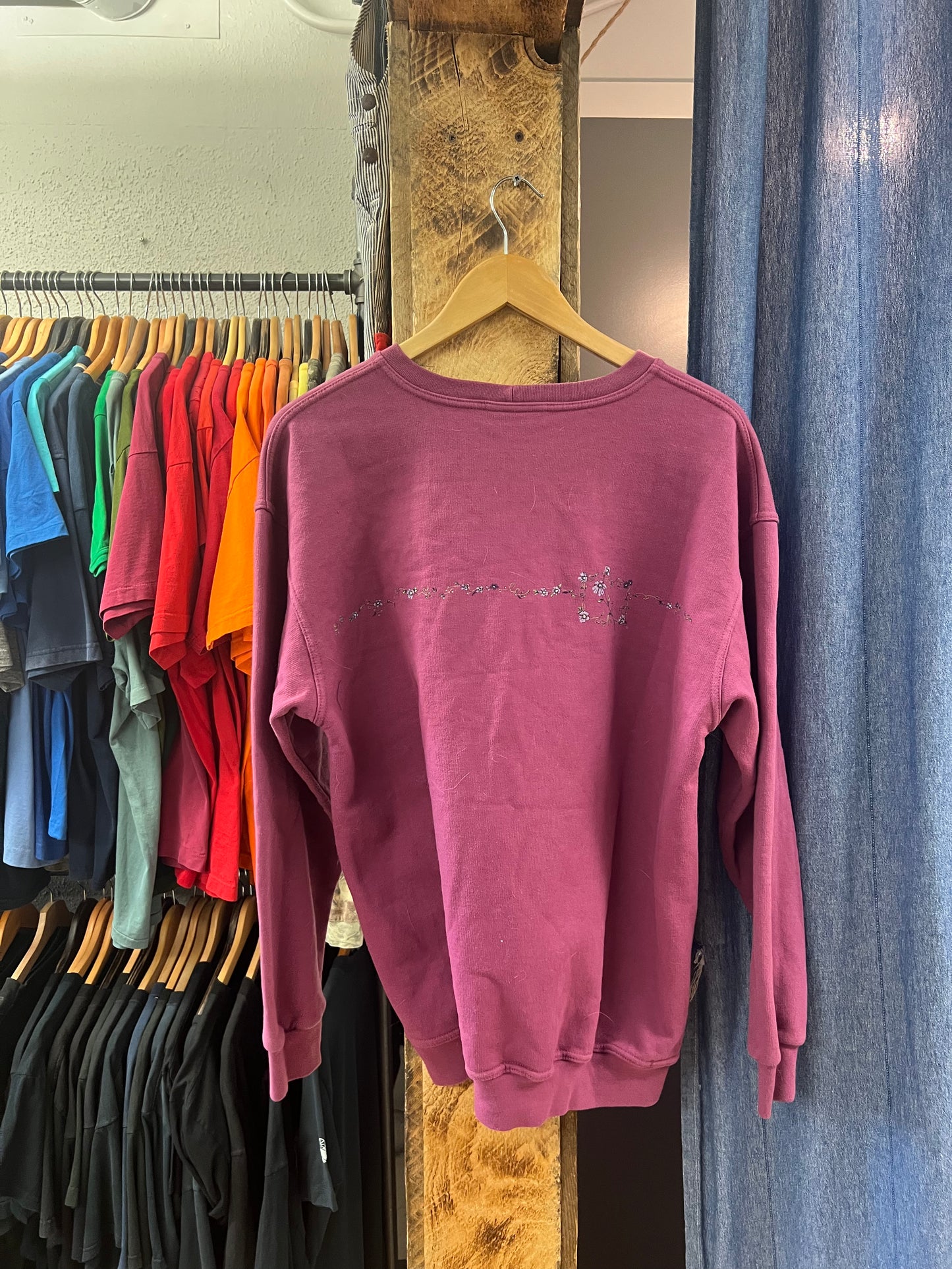 Vintage northern reflections magenta Crewneck - L