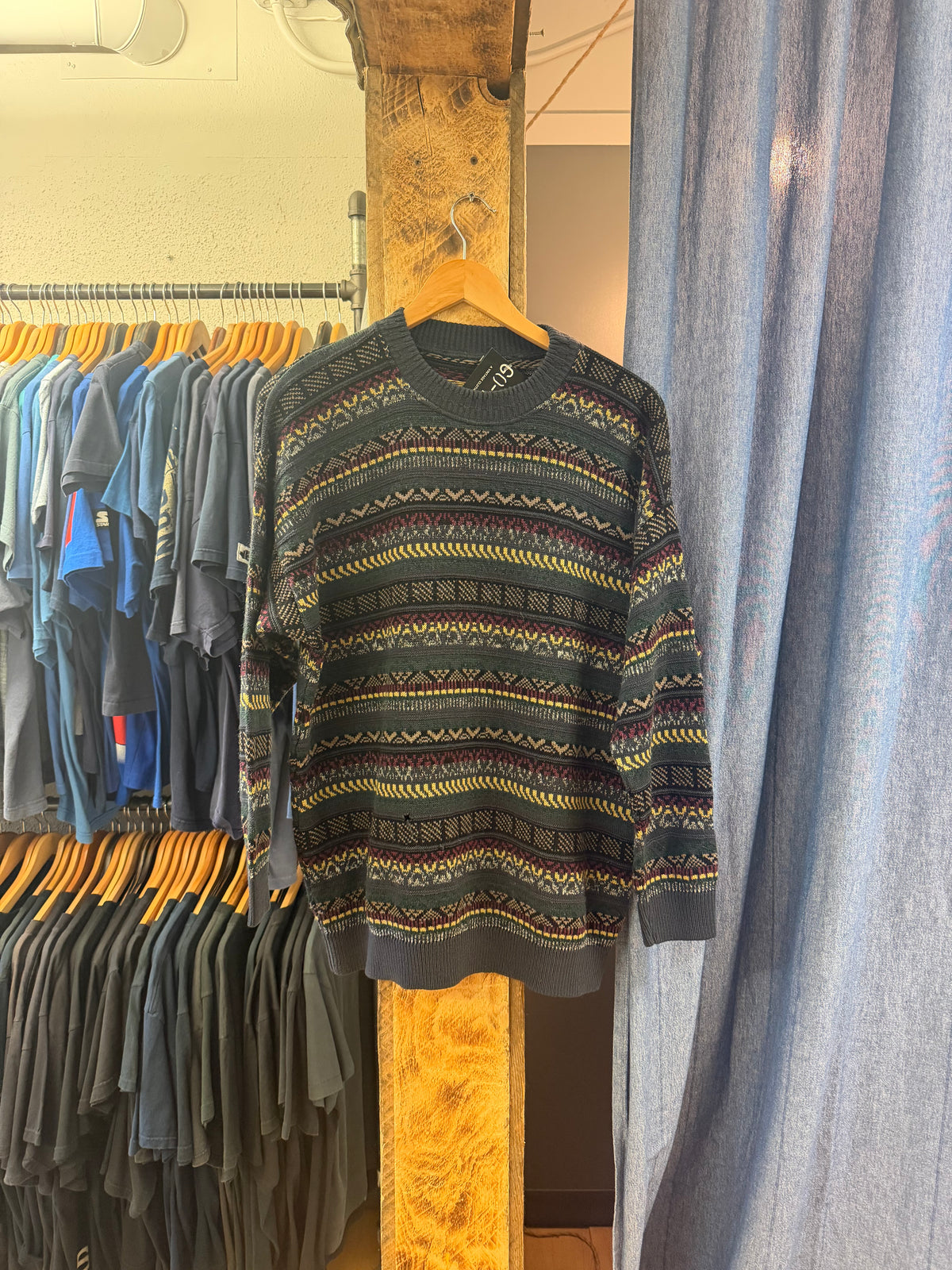 Vintage navy patterned sweatshirt - S