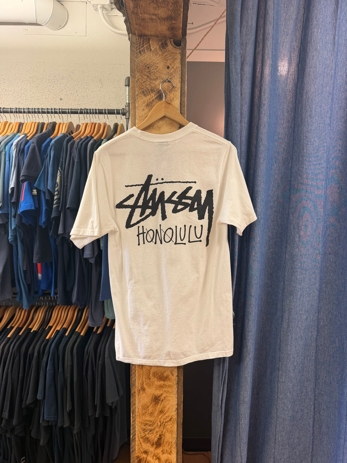Vintage Stussy Honolulu Graphic T-shirt - S