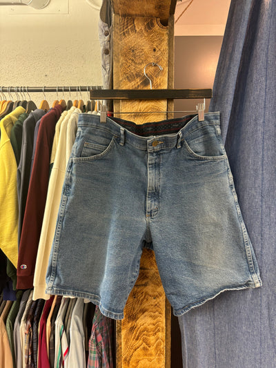 Vintage Wrangler Medium Wash Jean Jorts - 36