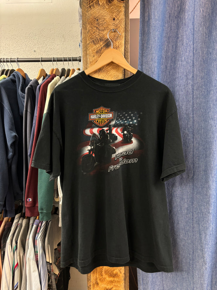 Vintage Harley Davidson "Road To Freedom" Black T-shirt - XL