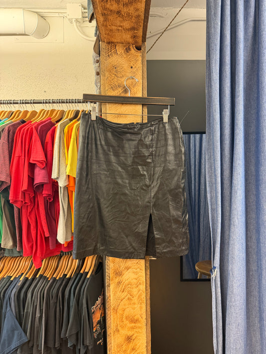 Vintage black womens leather skirt - 6