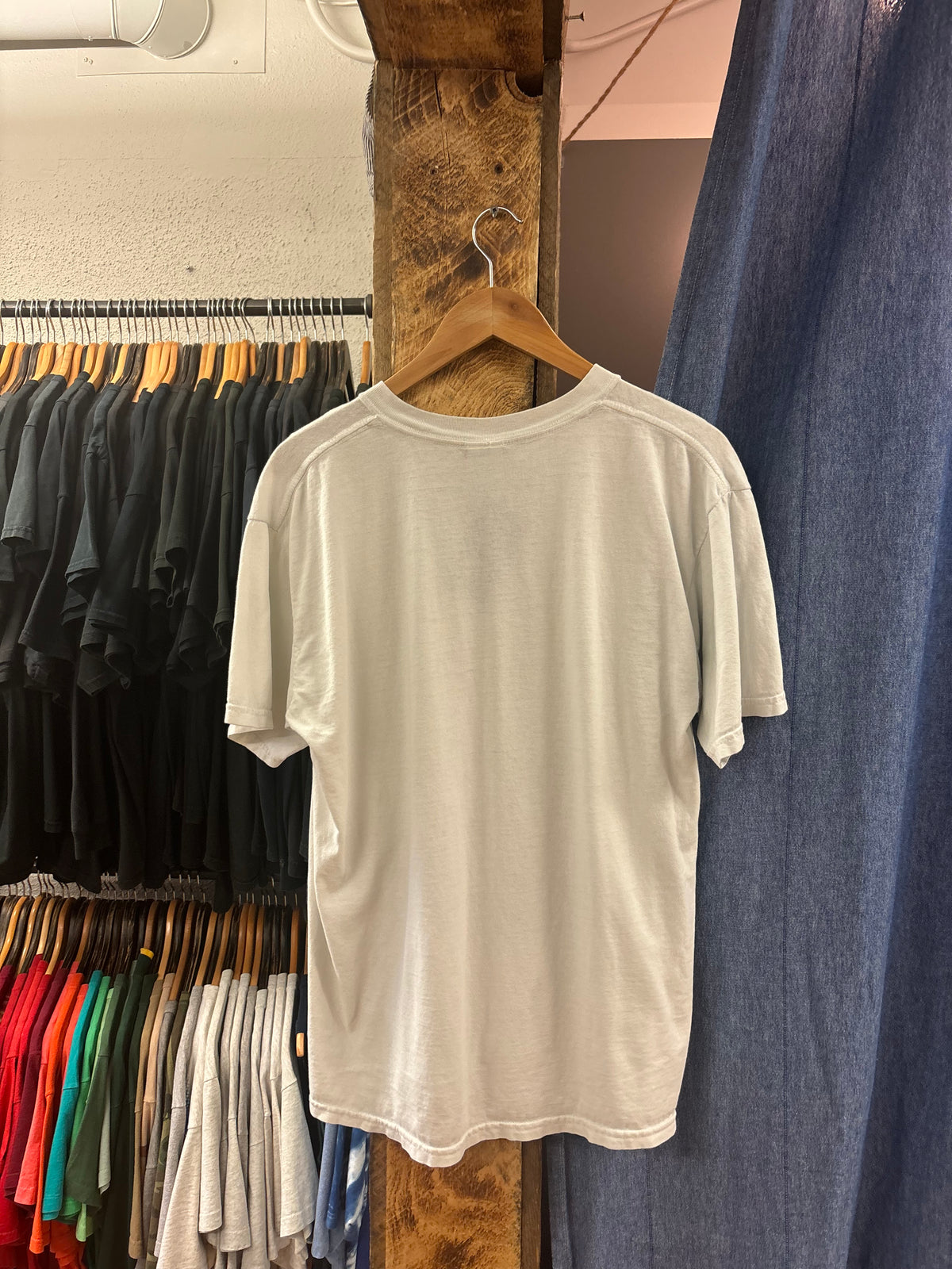 Vintage 40 Years And Ready To Party White T-Shirt - L