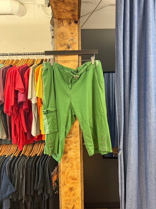 Vintage women’s green jorts - 13