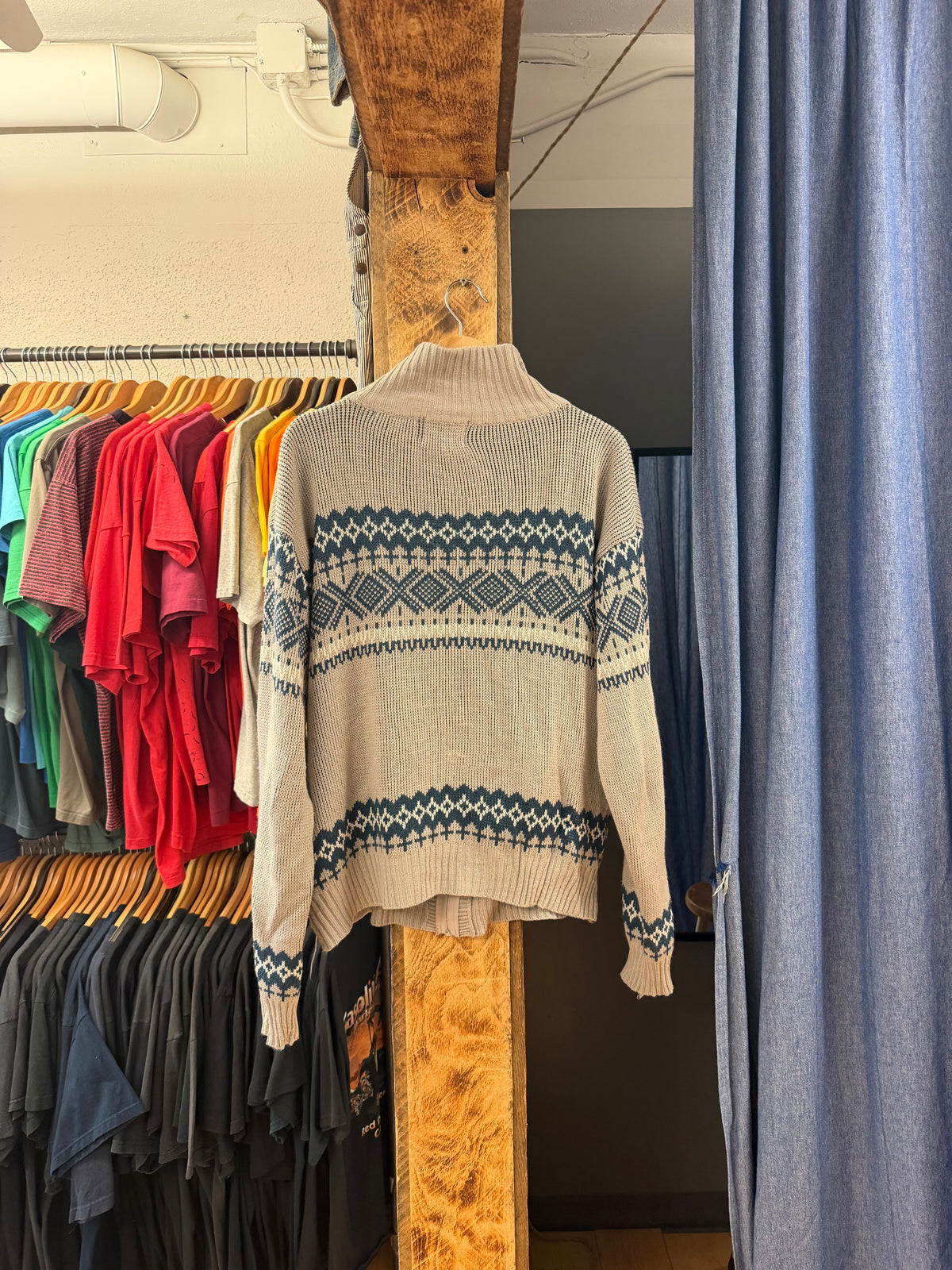 Vintage grey patterned knitted sweater - L