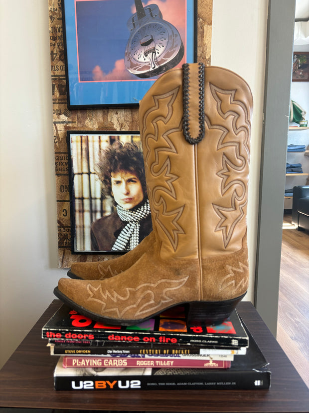 Cowboy Pointed Toe Tan Boots - 11