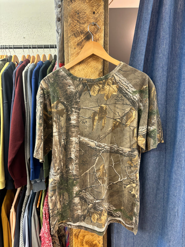 Vintage Realtree Camouflage T-Shirt - L