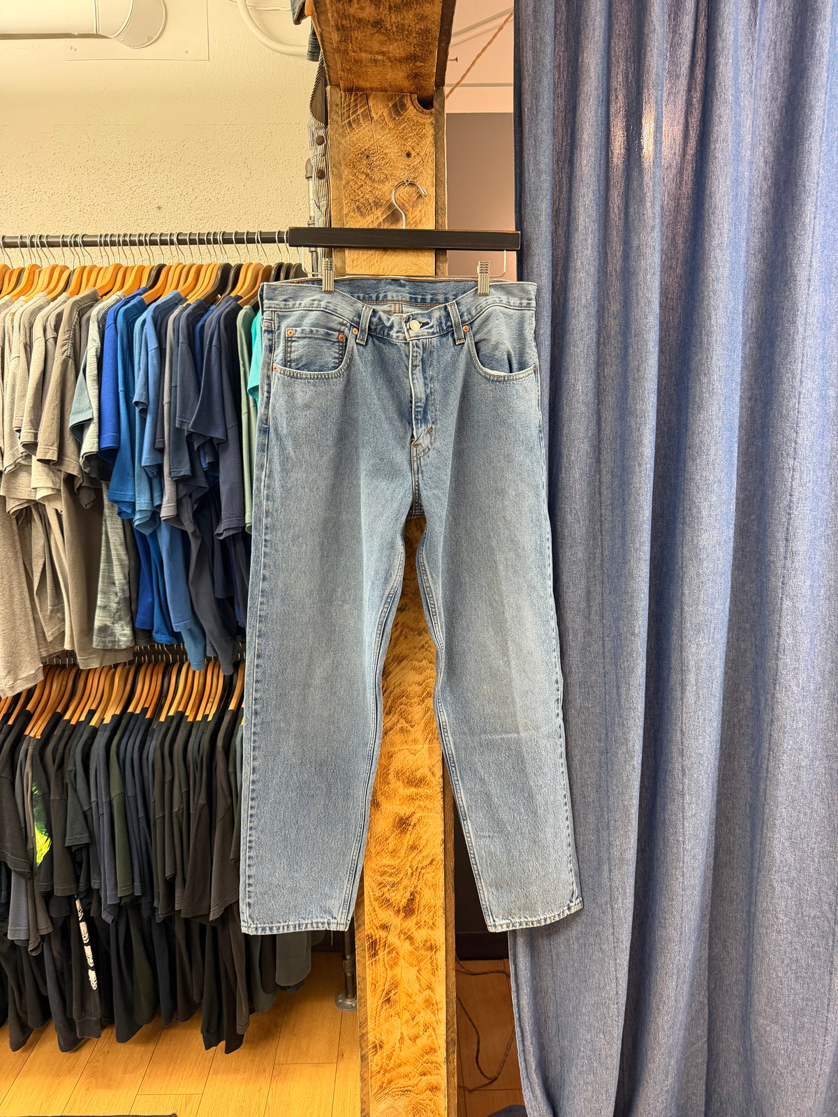 Vintage Levi’s baggy blue jeans - 34