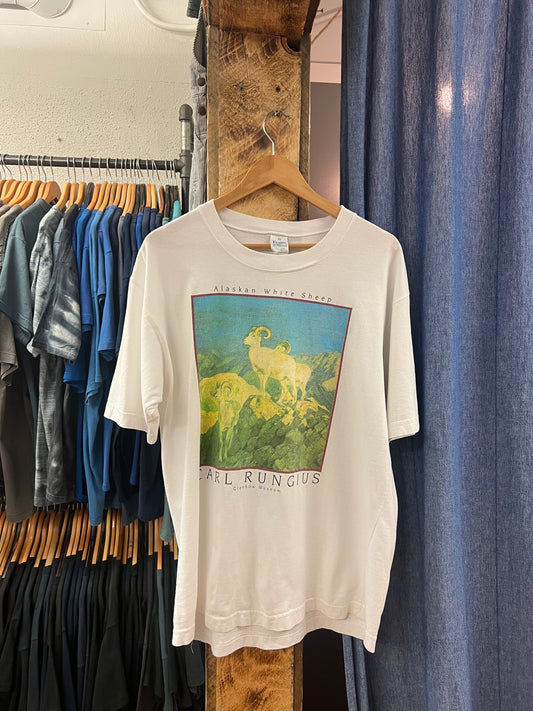 Vintage Alaskan white sheep white graphic T-shirt - m