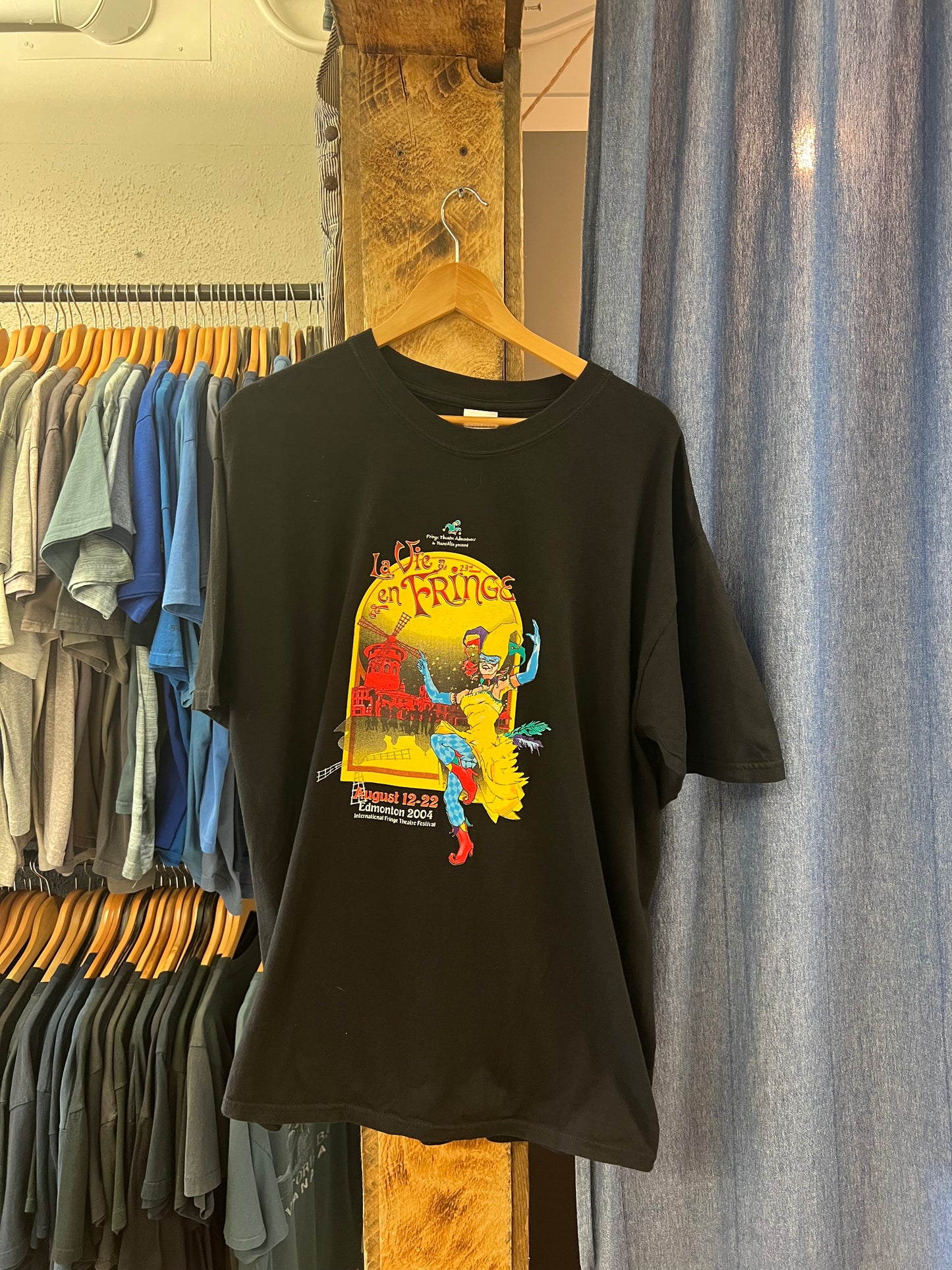 Vintage 2004 La Vie En Fringe Black Graphic T-shirt - XL