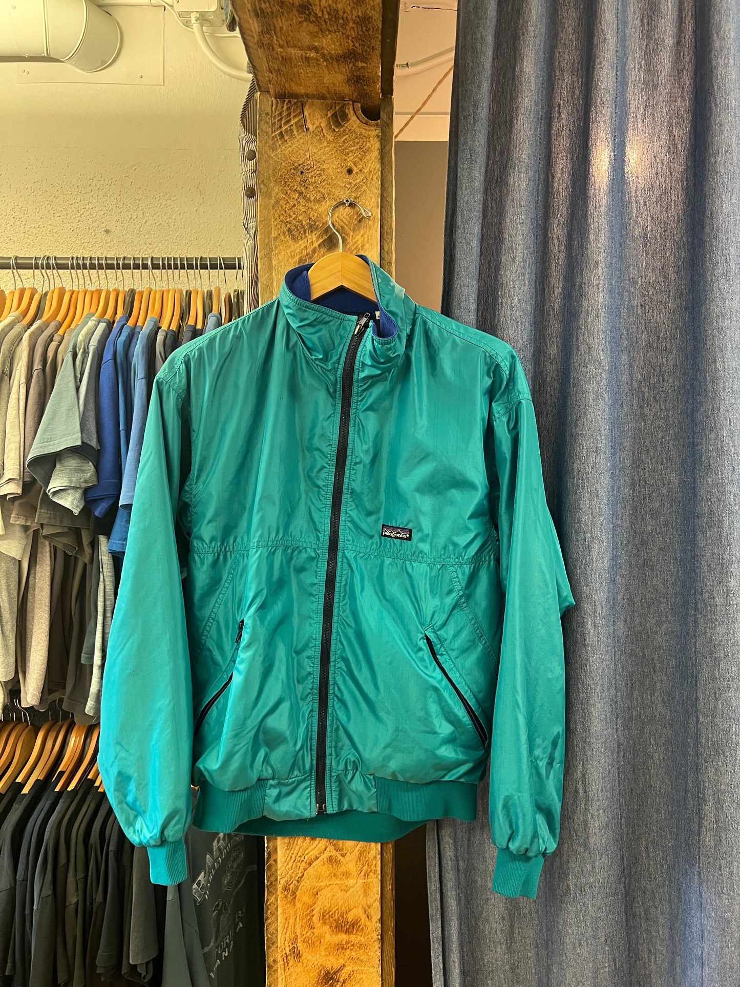 Vintage Patagonia teal lightweight bomber jacket - m