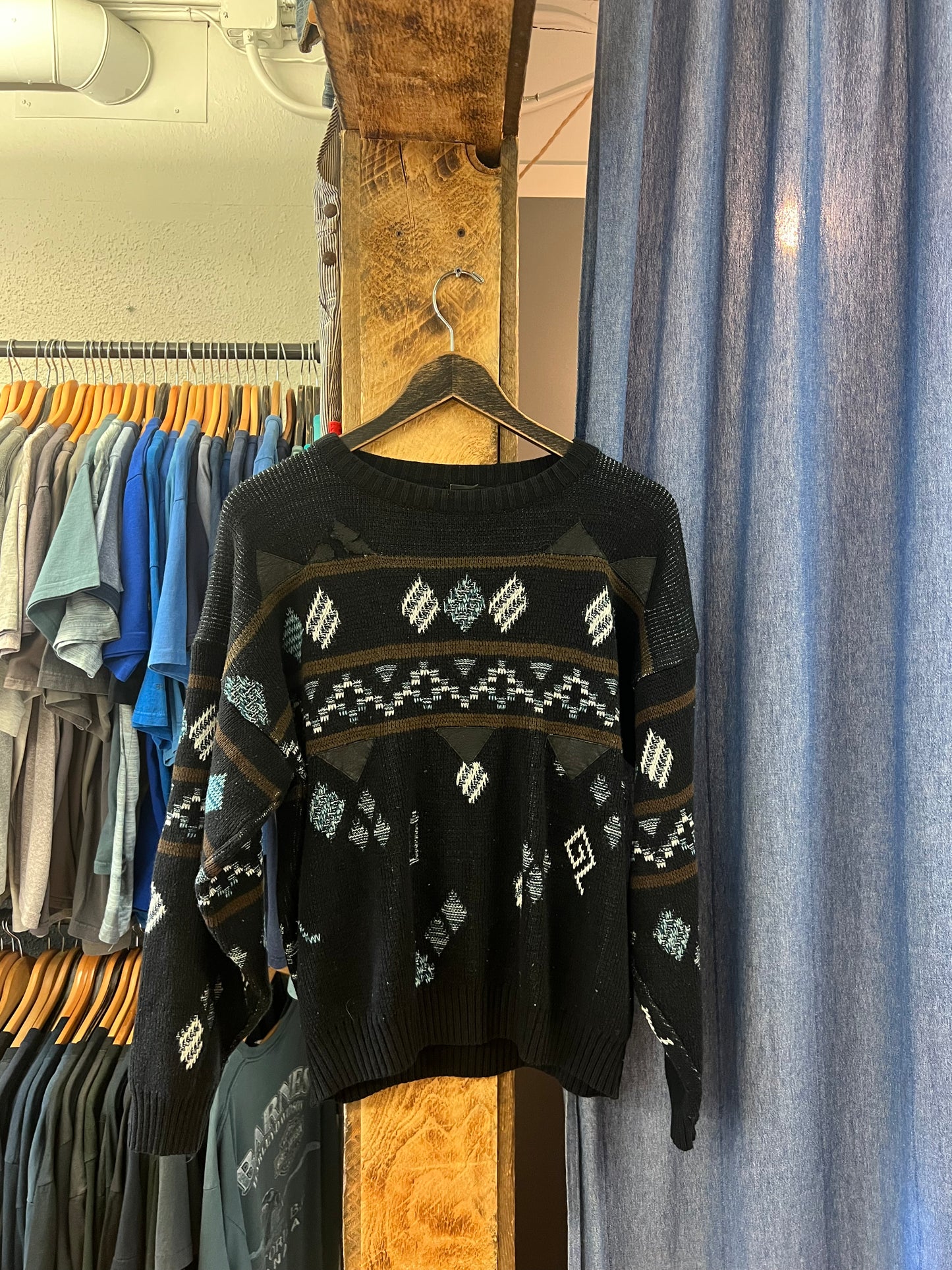Vintage black geometric patterned knit sweater - m