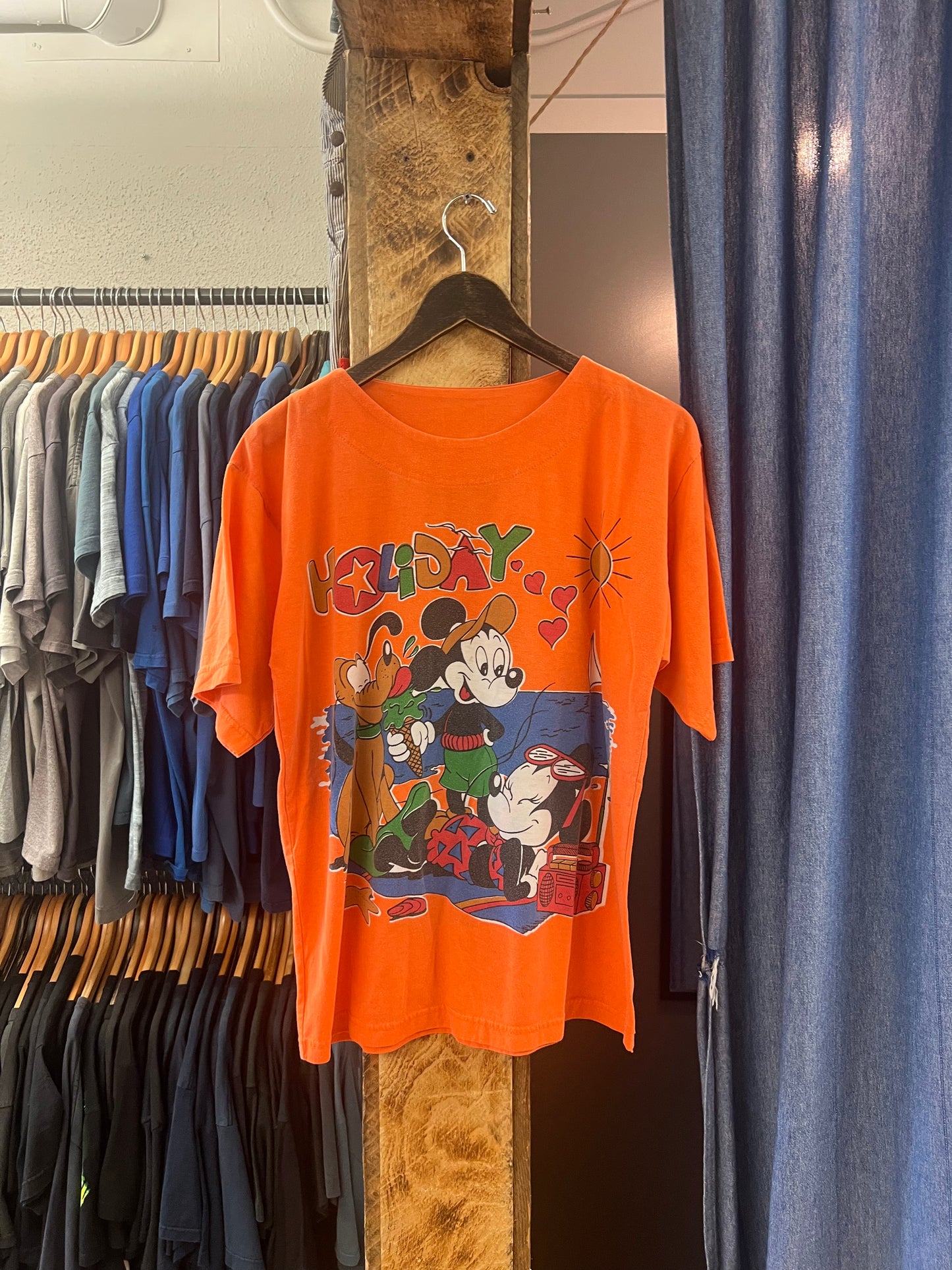 Vintage Mickey Mouse holiday graphic orange tshirt - XL