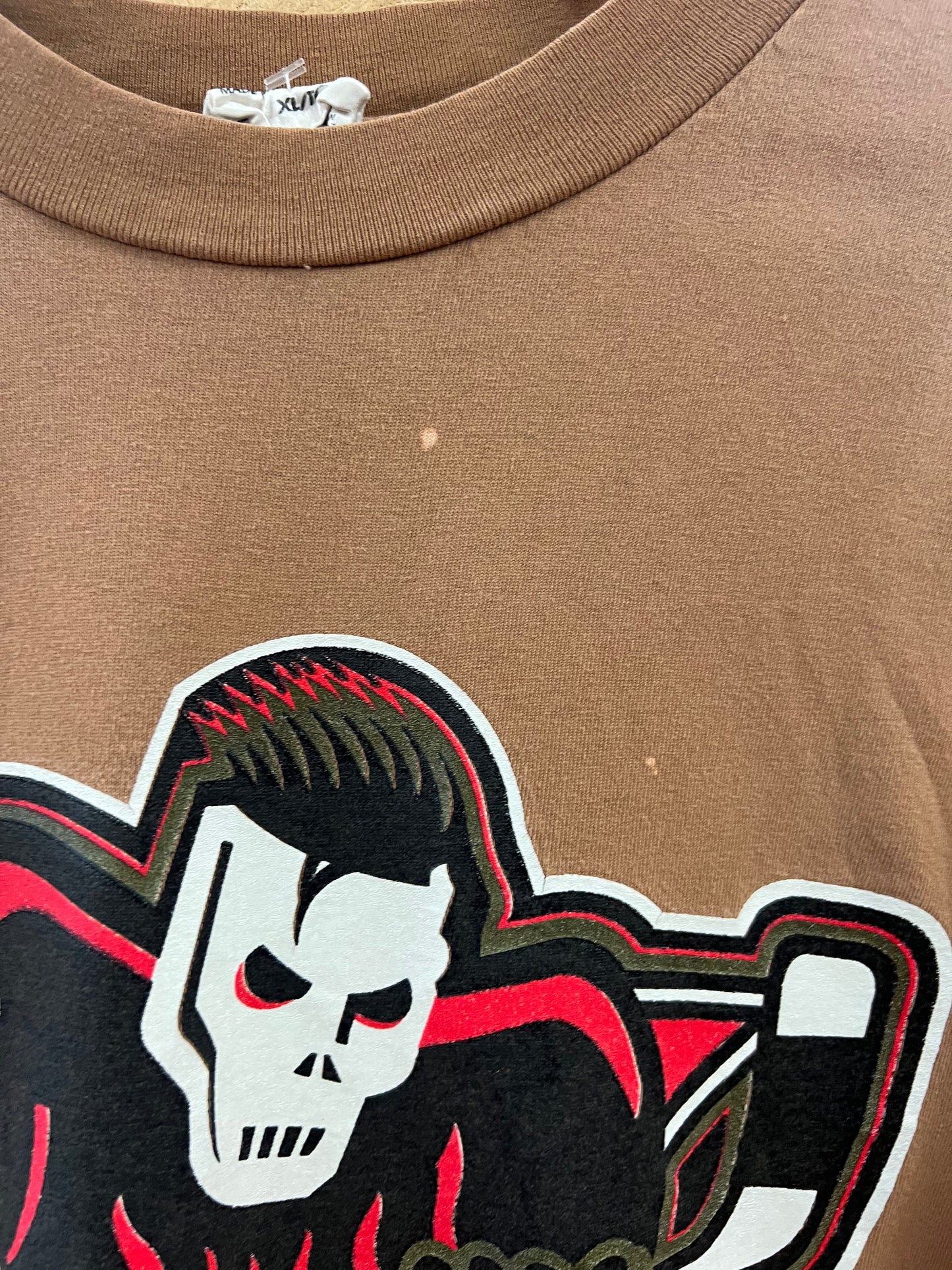 Vintage Calgary hitmen hockey brown graphic T-shirt - XL