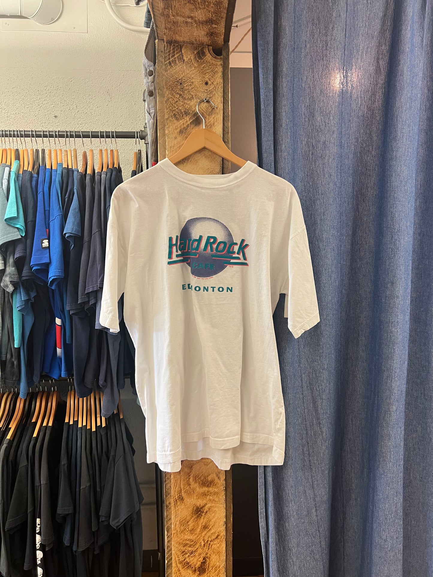 Vintage 1989 Hard Rock Cafe Edmonton White Graphic T-shirt - XL