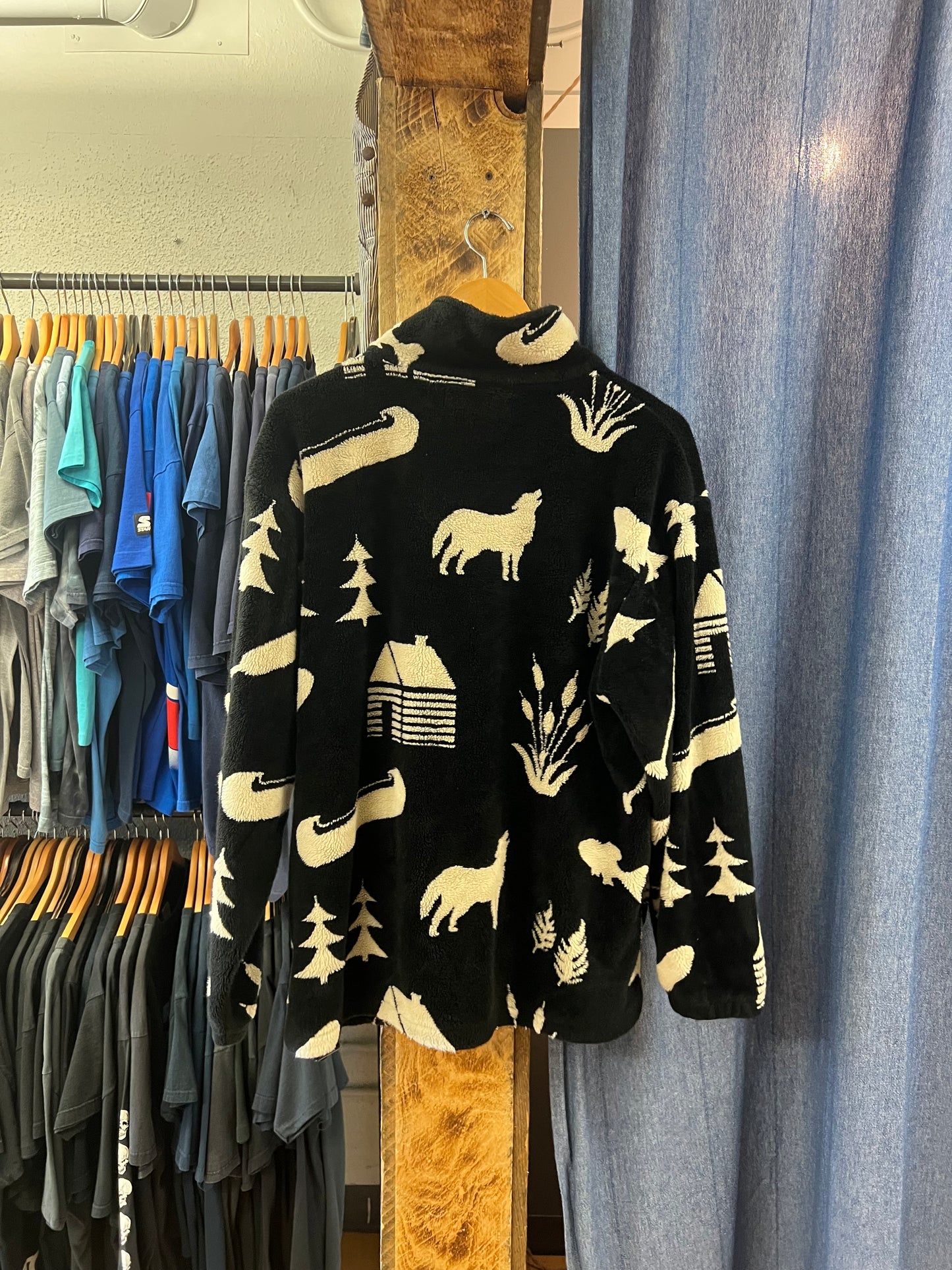 Vintage nature patterned black and white fleece sweater - XXL