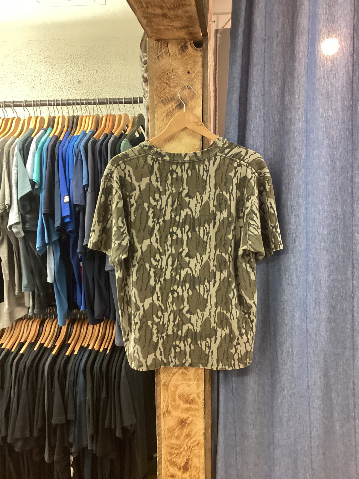 Vintage Bottomland Camo Olive Green T-Shirt - L