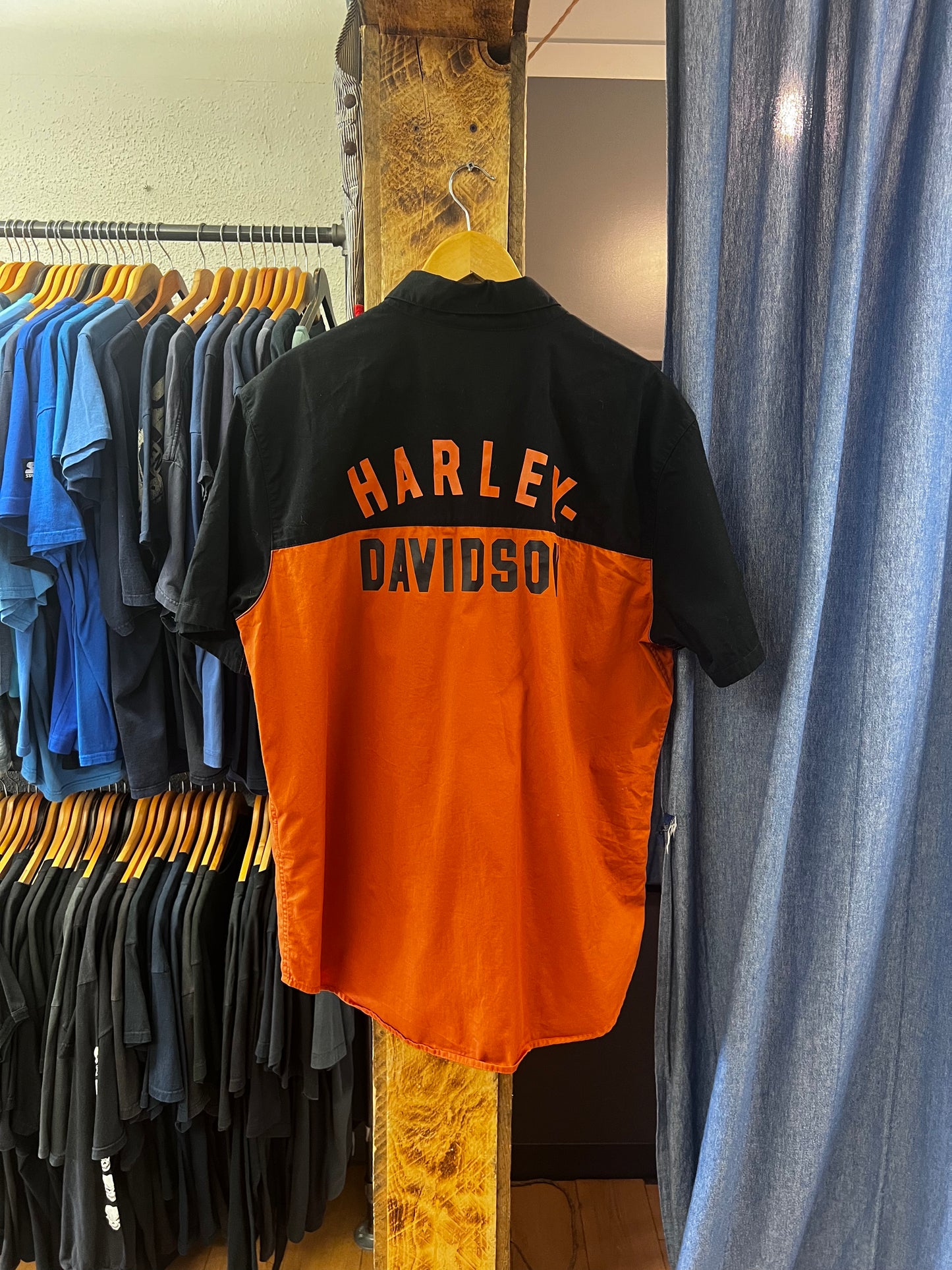 Vintage Harley Davidson black/orange button up shirt - XL