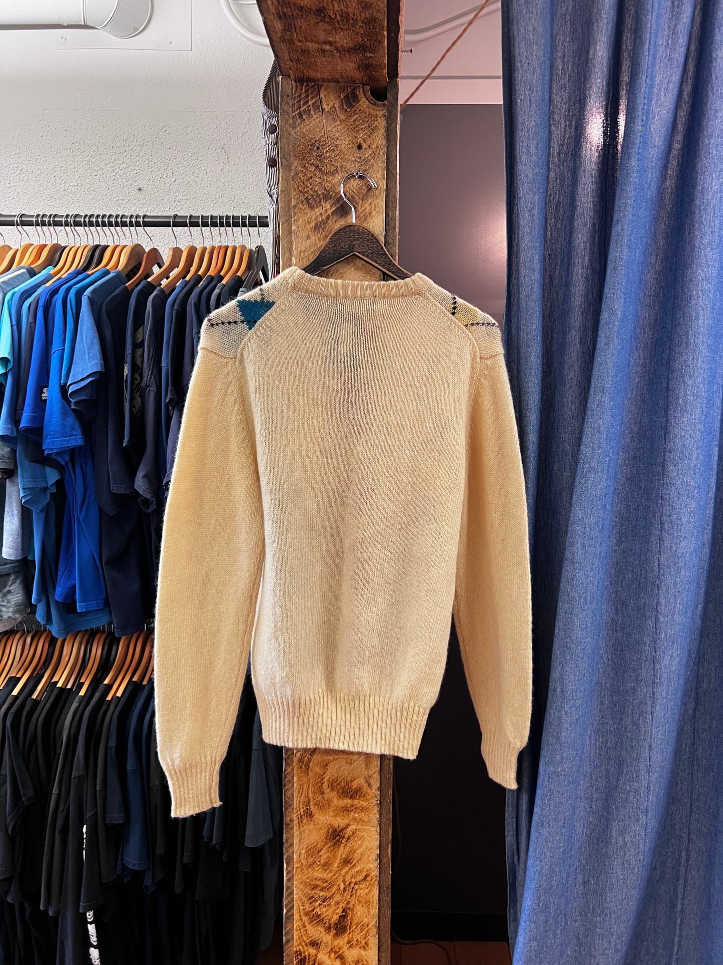 Vintage Cream Knit Sweater with Red and Teal Accents - L