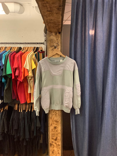 Vintage Blitz Sportswear Grey Sweatshirt - M