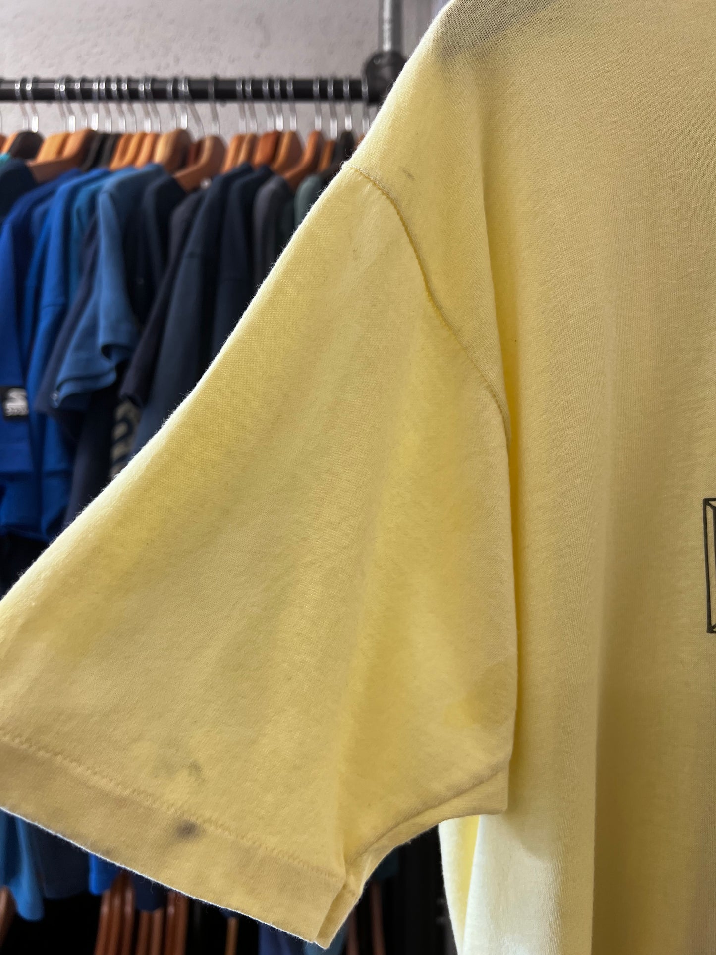 Vintage Jerzees Maxima Yellow Las Vegas Logo Yellow T-shirt - XL
