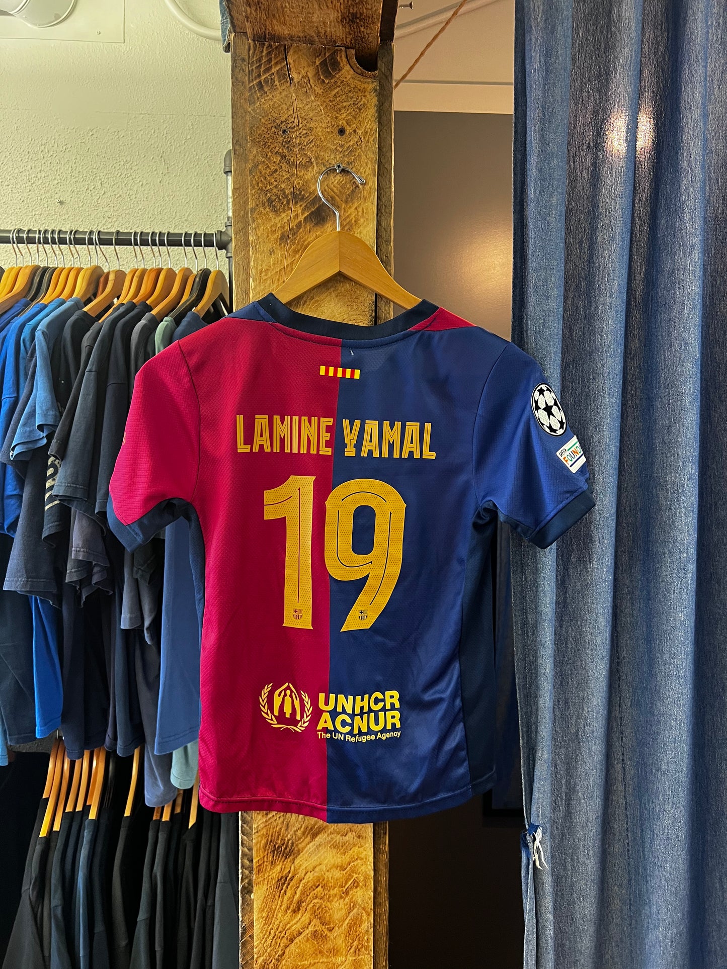 Lamine Yamal Barcelona Soccer Jersey - xs