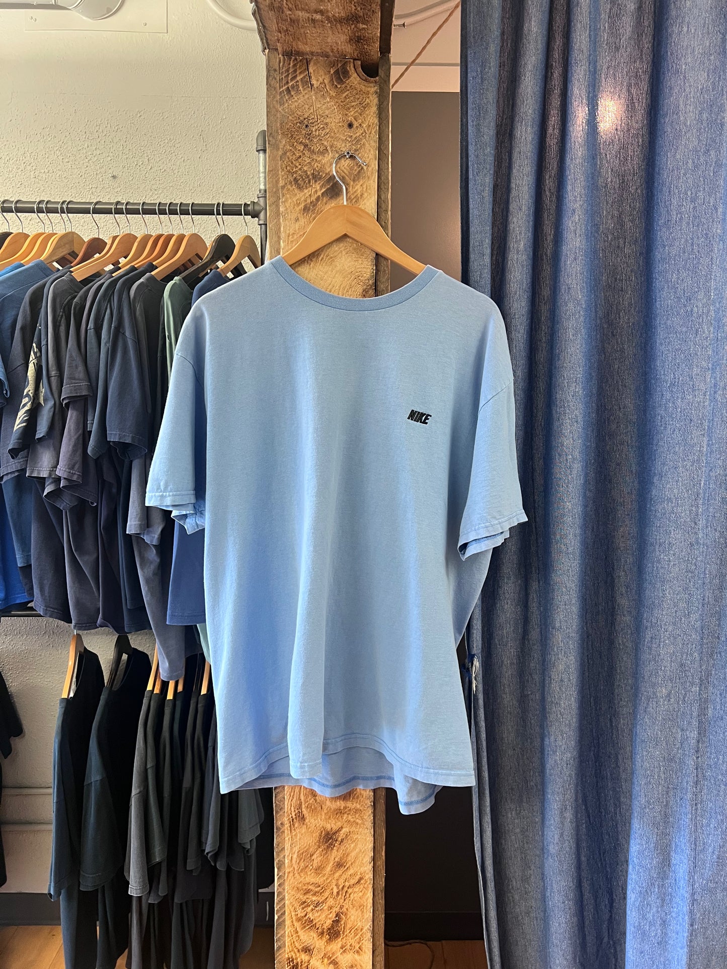 Vintage 2000s Nike light blue t-shirt - L