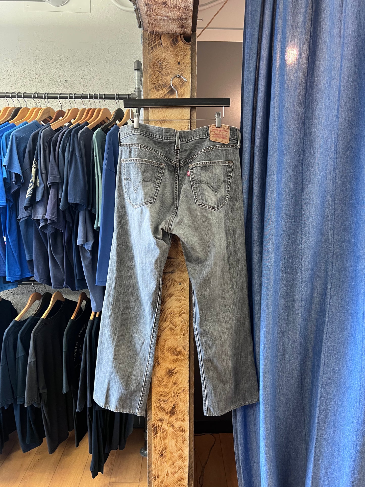 Vintage Levi’s 501 grey denim pants - 36x32
