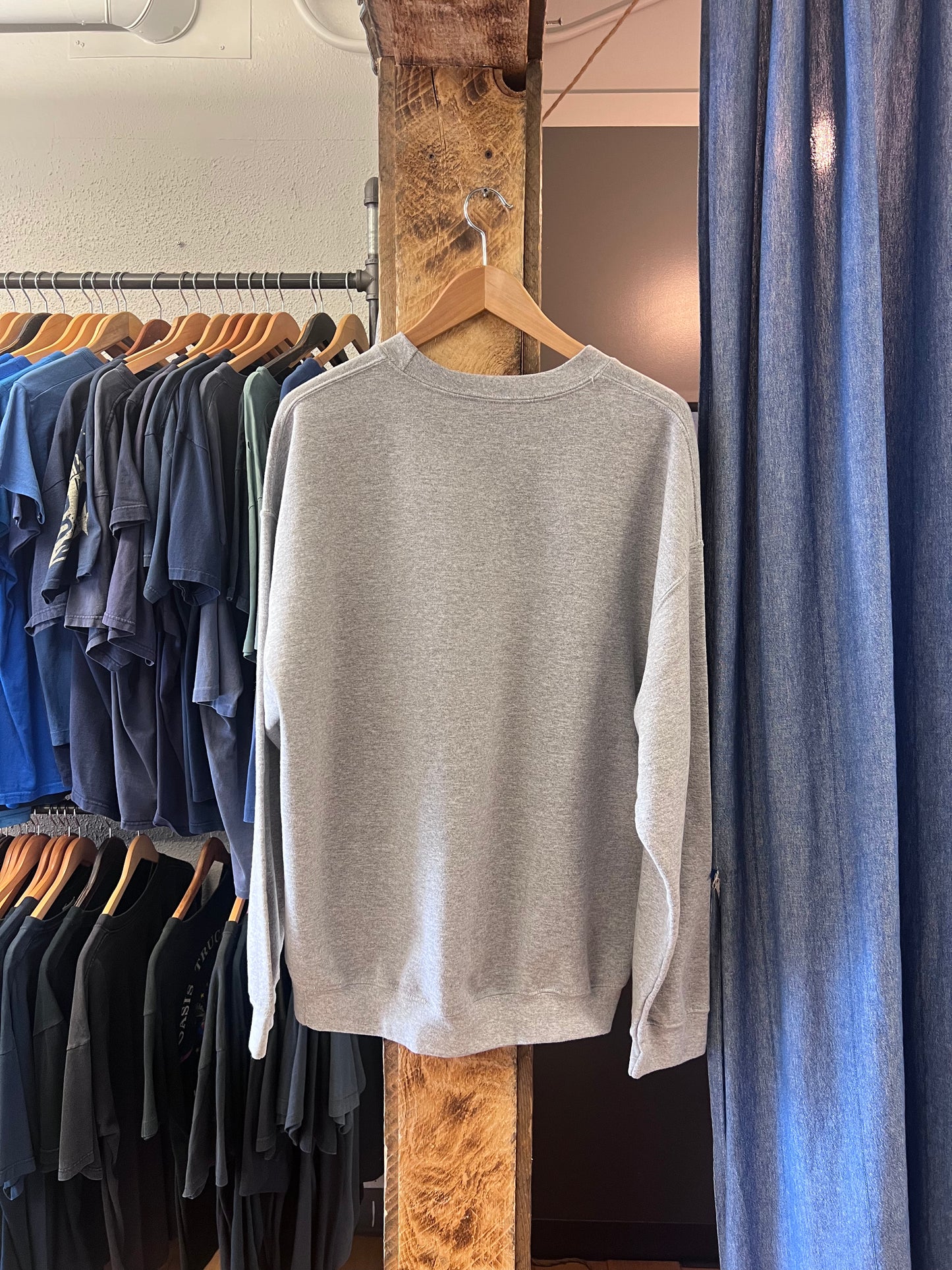 Vintage Seattle Grey Graphic Crewneck - XL