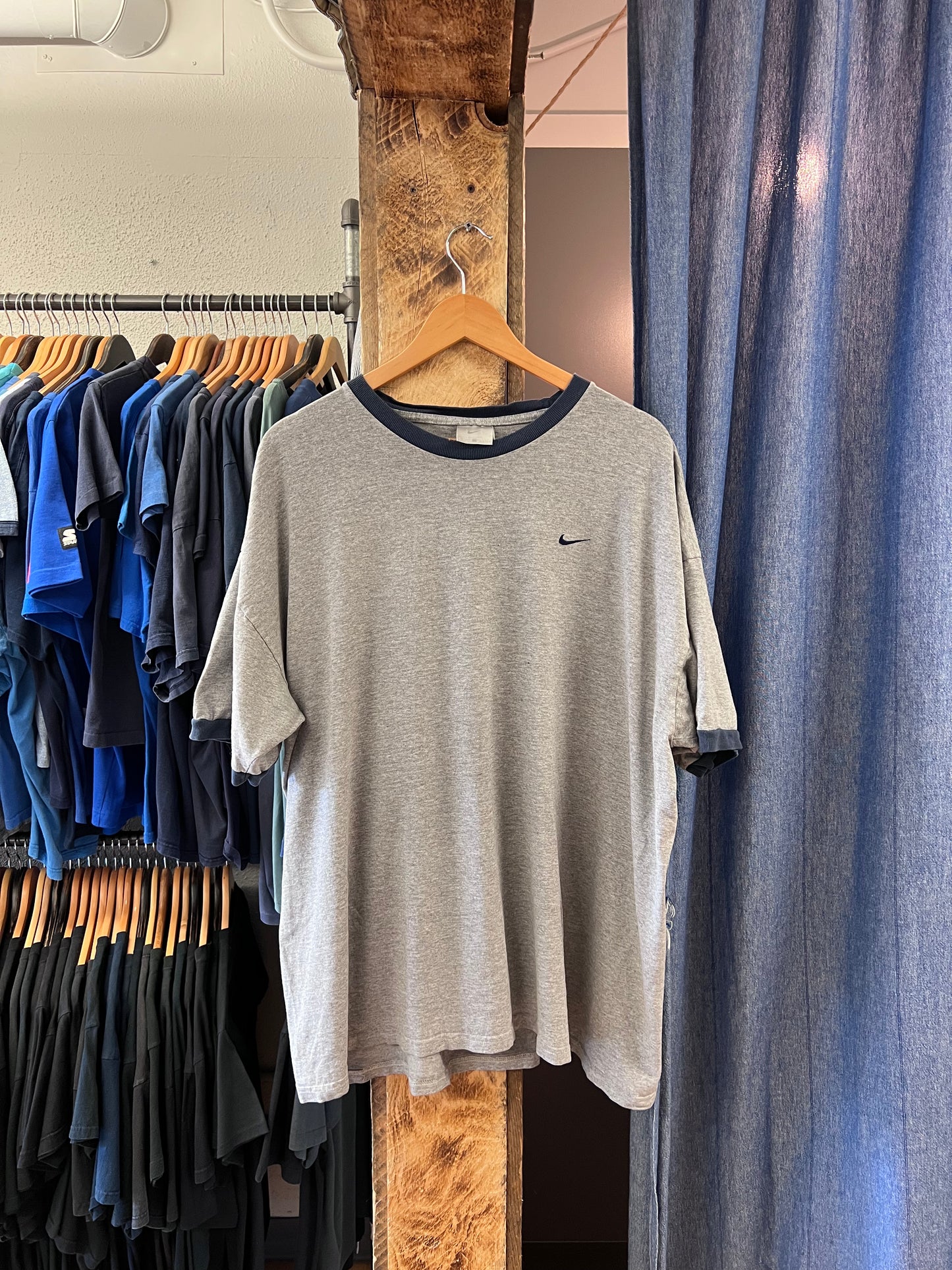 Vintage 2000s Nike grey T-shirt - XXL