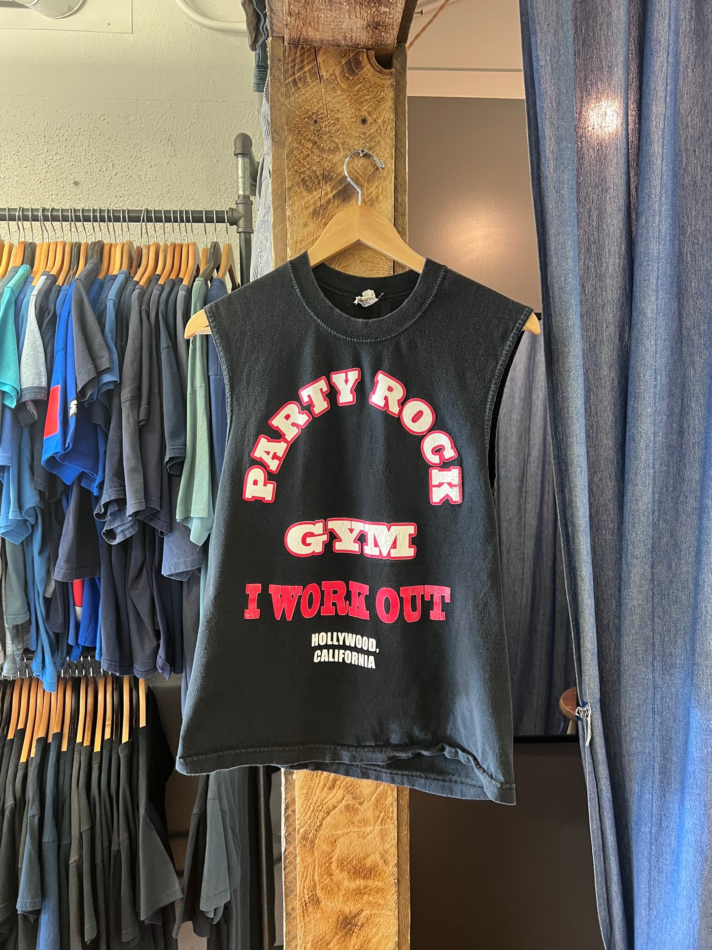 Vintage party rock black muscle tshirt - m