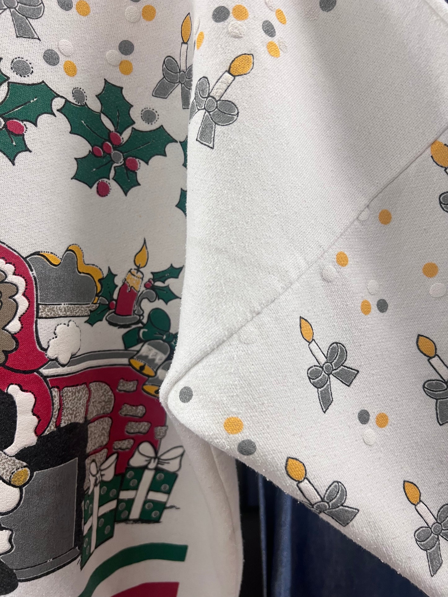 Vintage happy holidays white crewneck - l