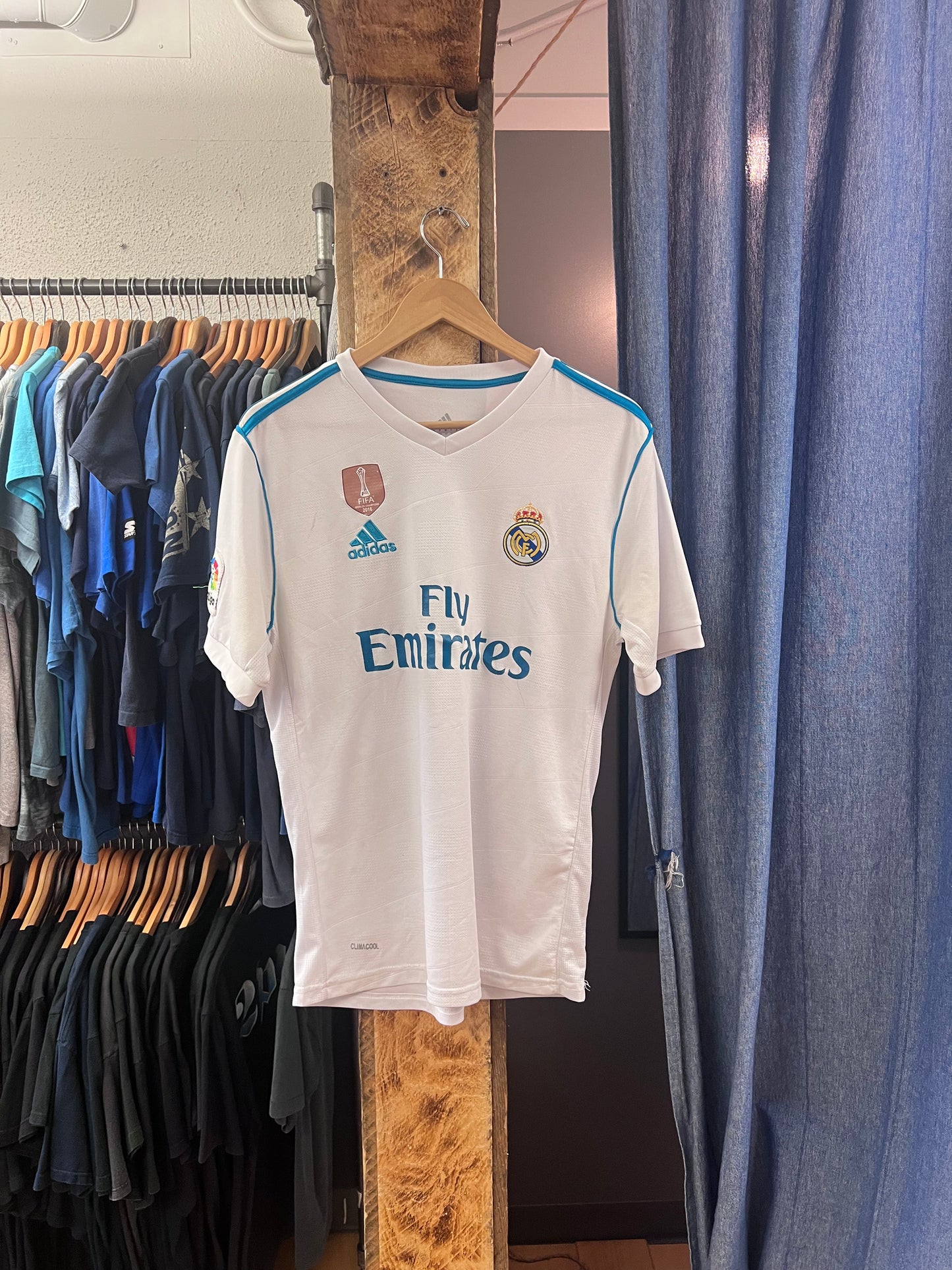 Real Madrid white soccer jersey - XL