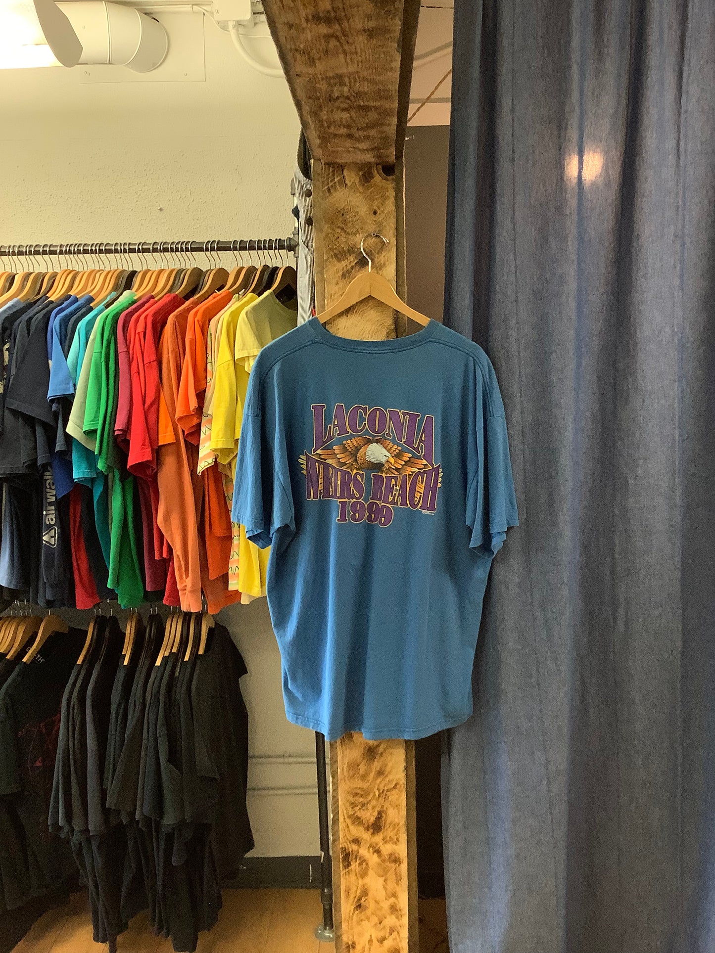 Vintage Laconia Baby Blue Graphic T-Shirt - XXL